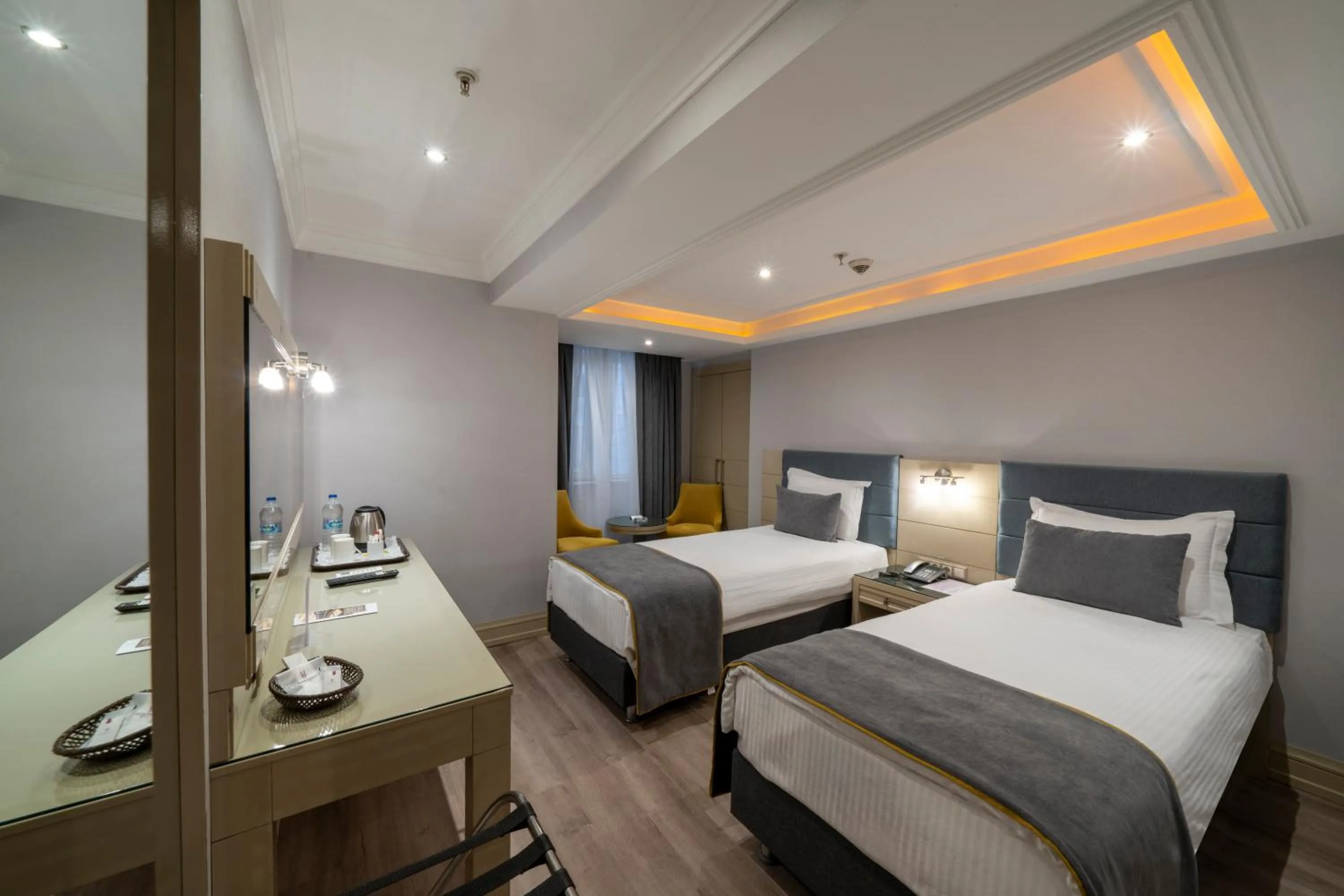 Bed in Amethyst Hotel