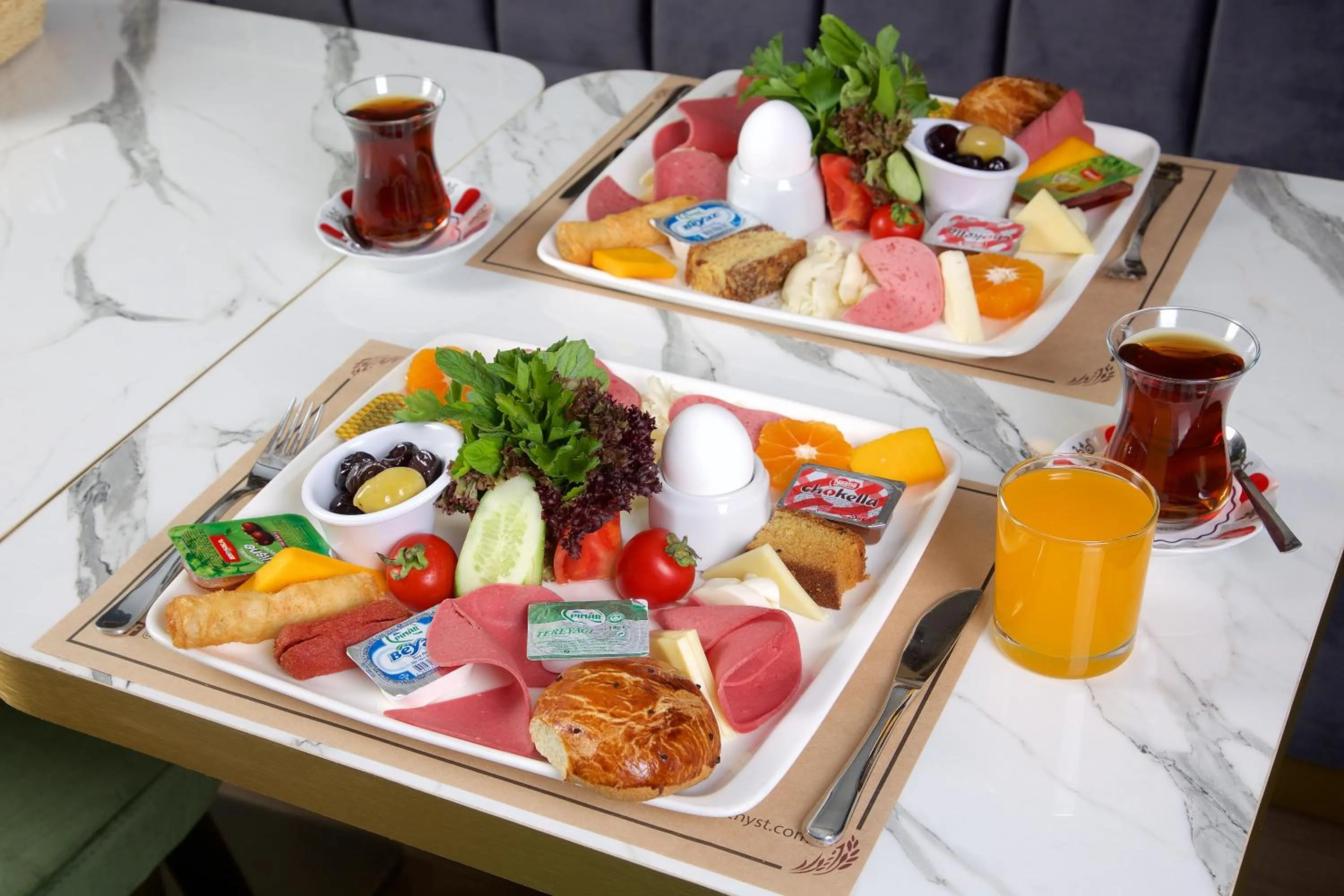 Breakfast in Amethyst Hotel