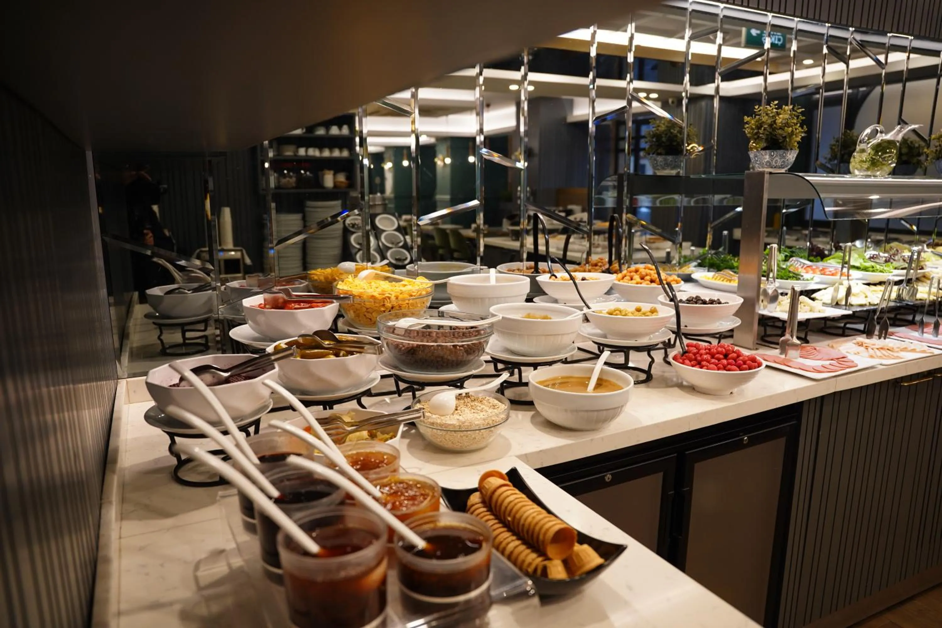 Buffet breakfast in Amethyst Hotel