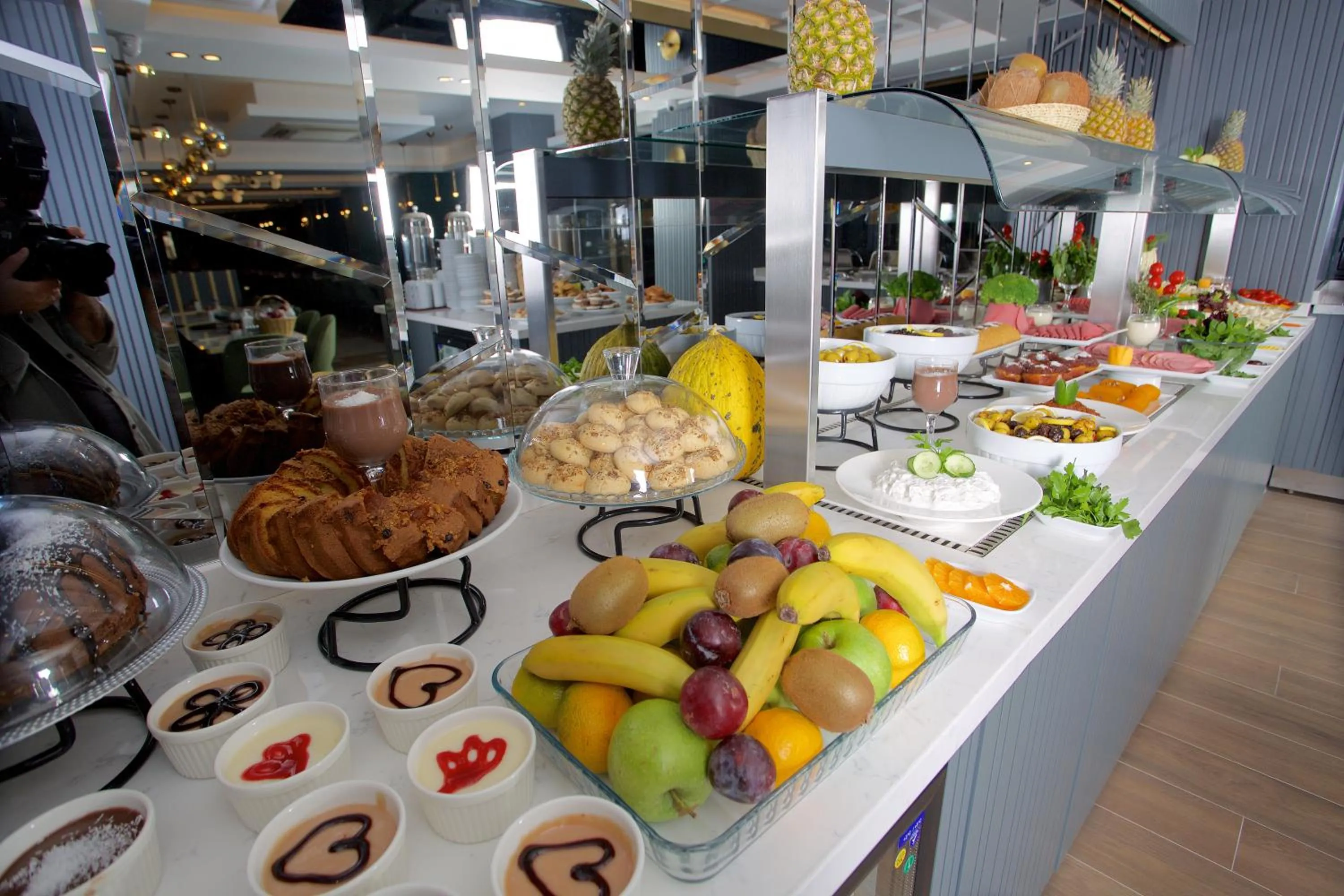 Buffet breakfast in Amethyst Hotel