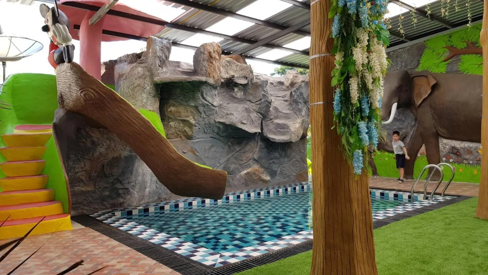 Swimming pool in Baan Sang Chan 3