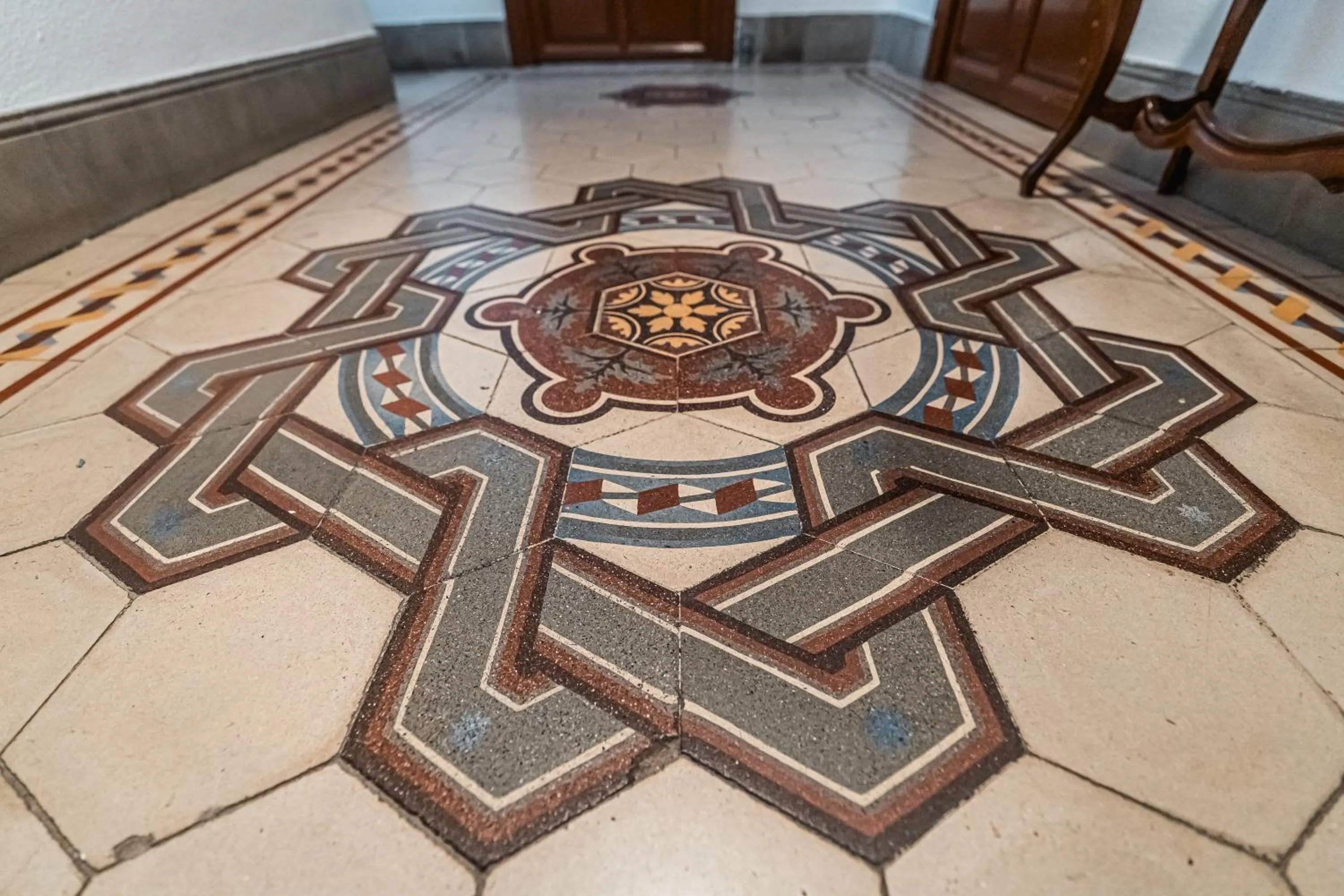 Property logo or sign in Veronica Centro