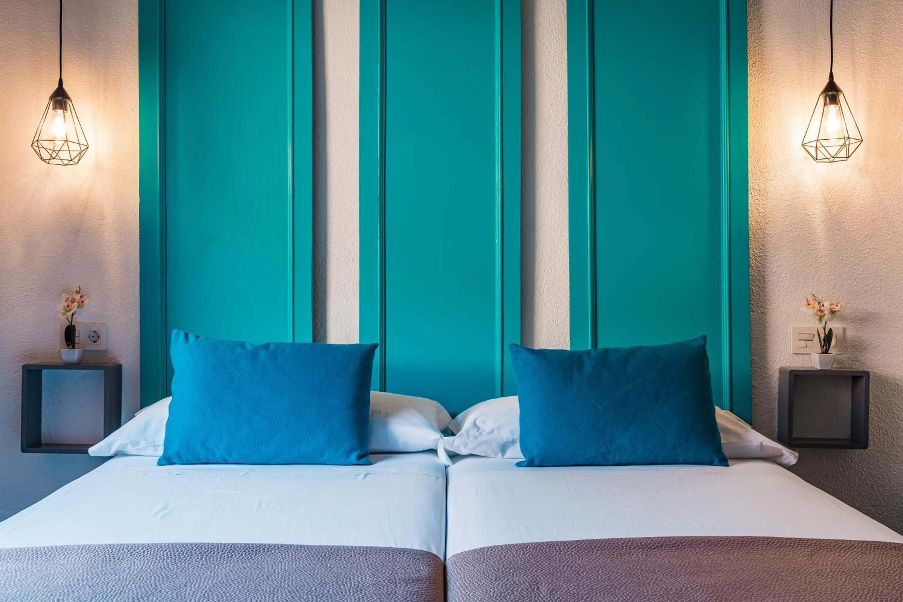 Photo of the whole room, Bed in Veronica Centro