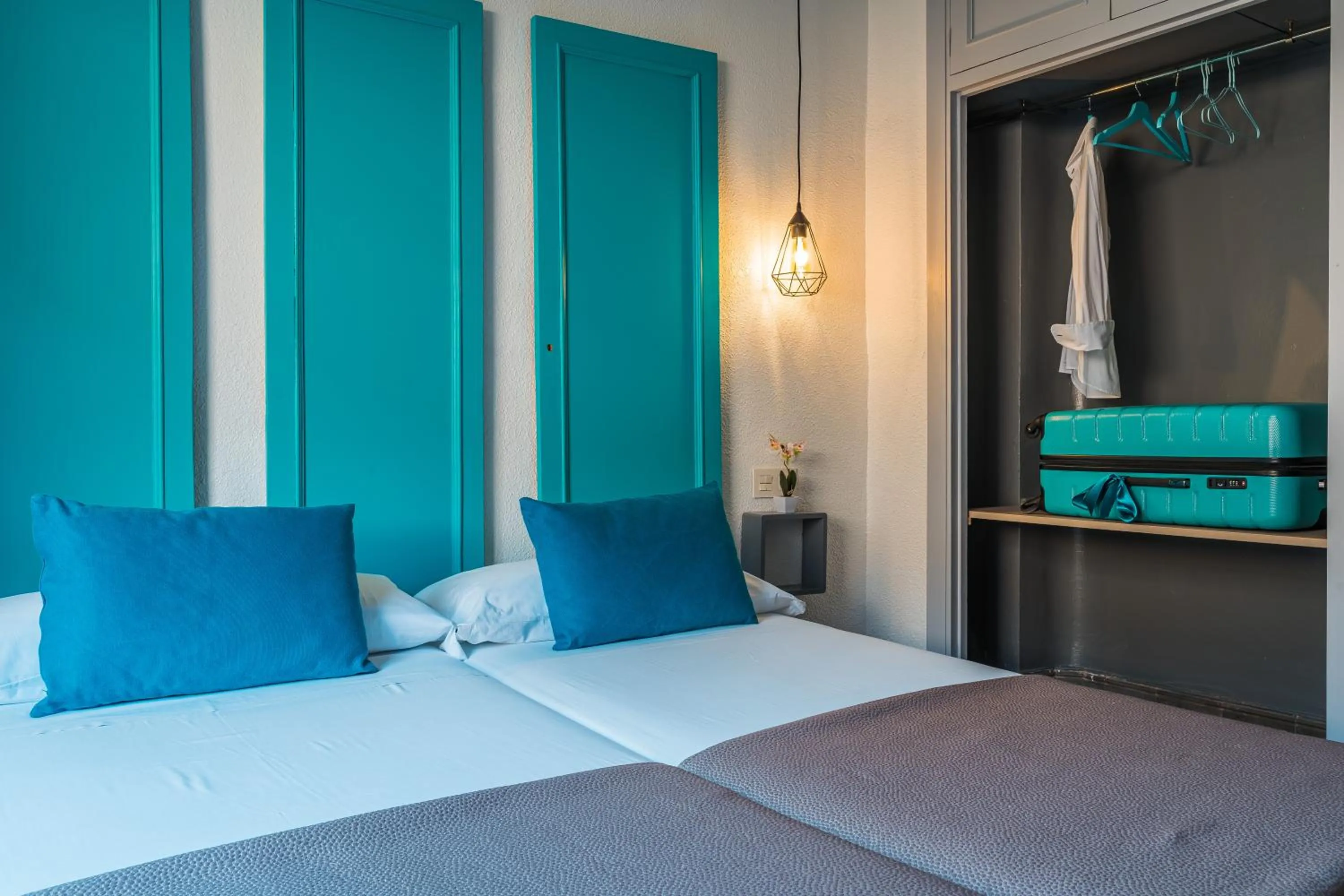 Decorative detail, Bed in Veronica Centro