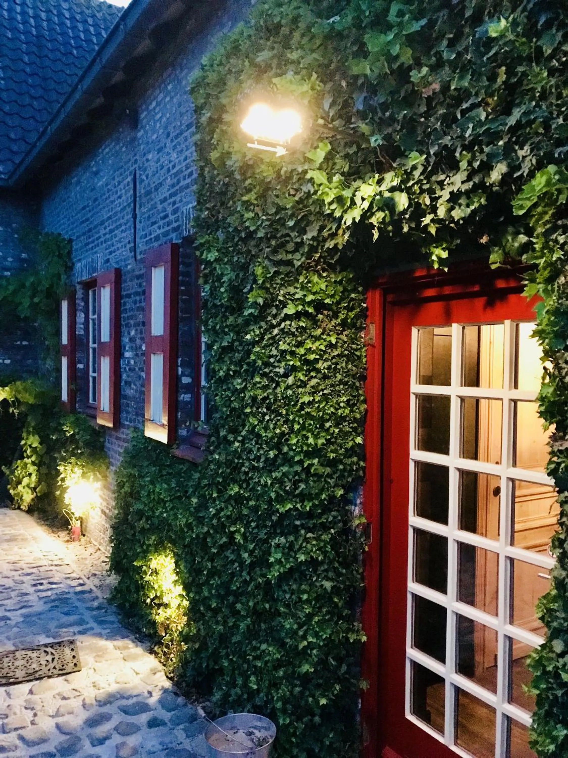 On site in Domaine 10