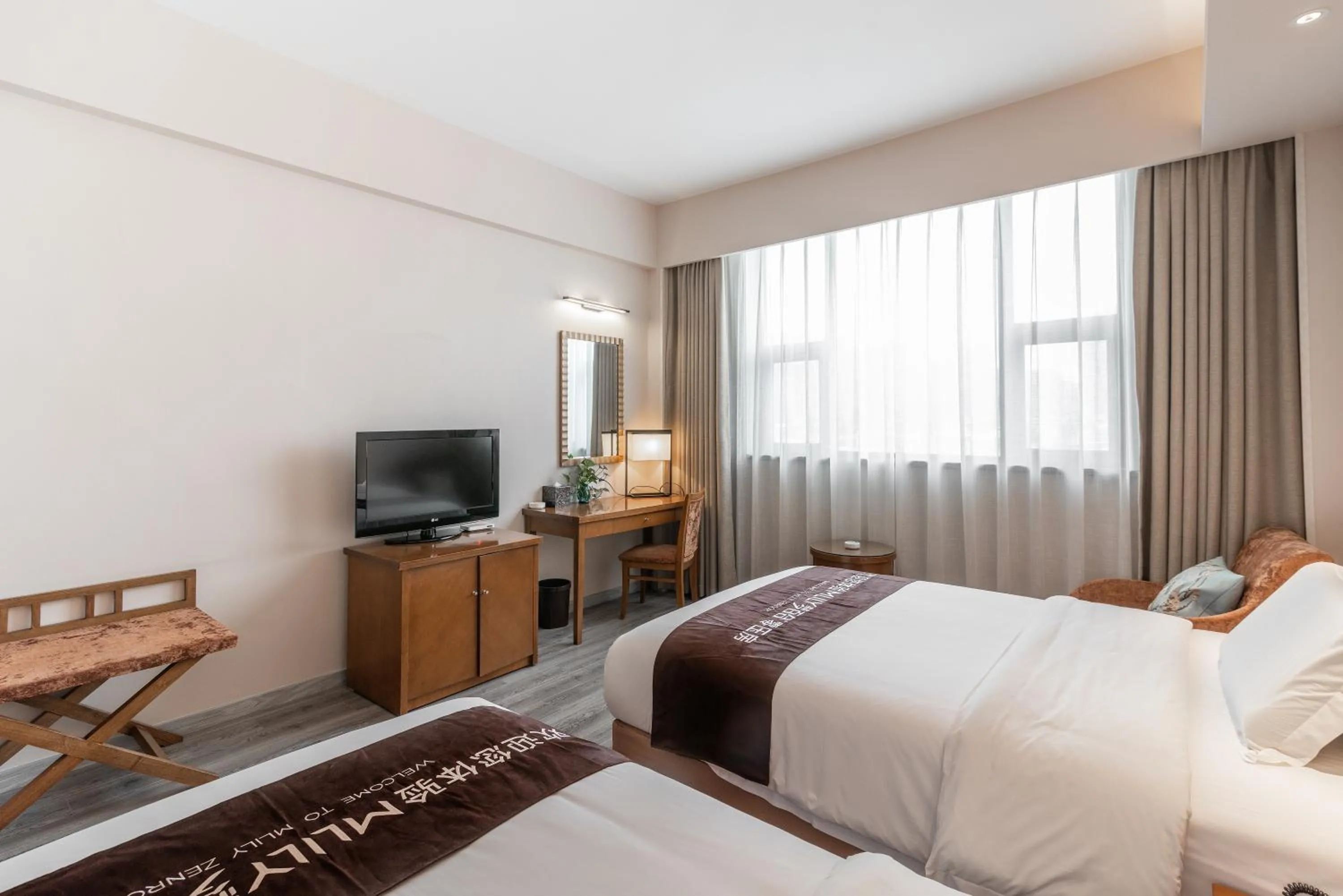 Bedroom, Bed in Jinling Mansion Nanjing