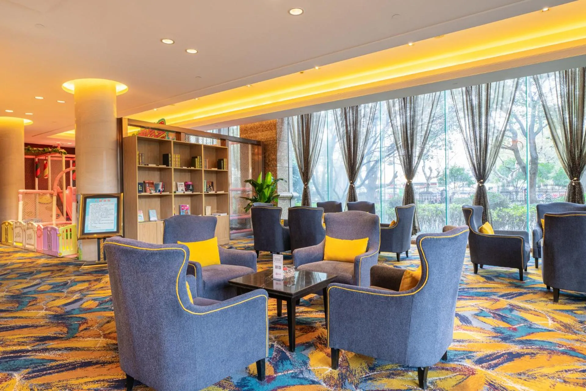 Lounge or bar in Maritim Hotel Taicang Garden