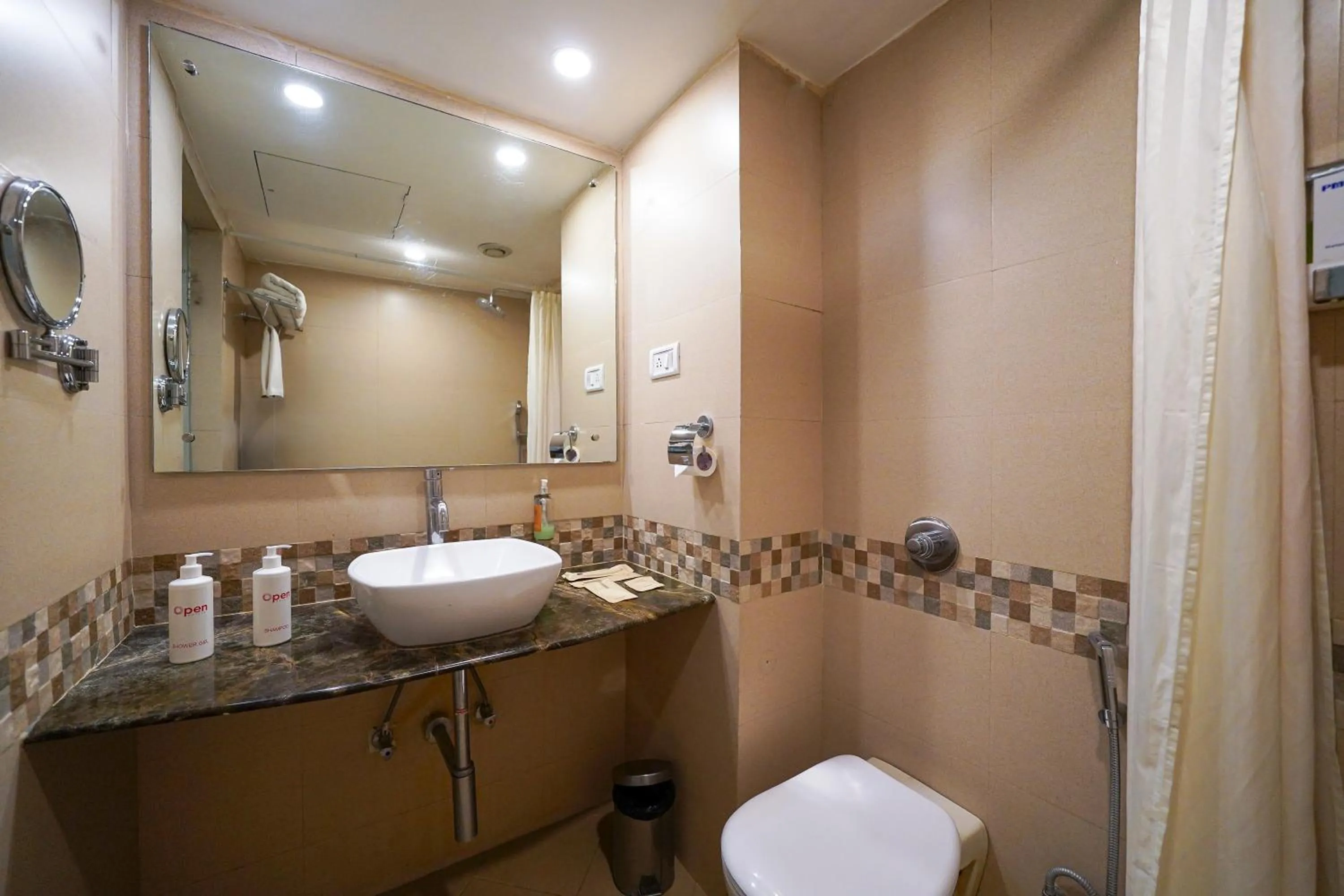 Toilet in Open Hotel by Olive - The Infantry Hotel