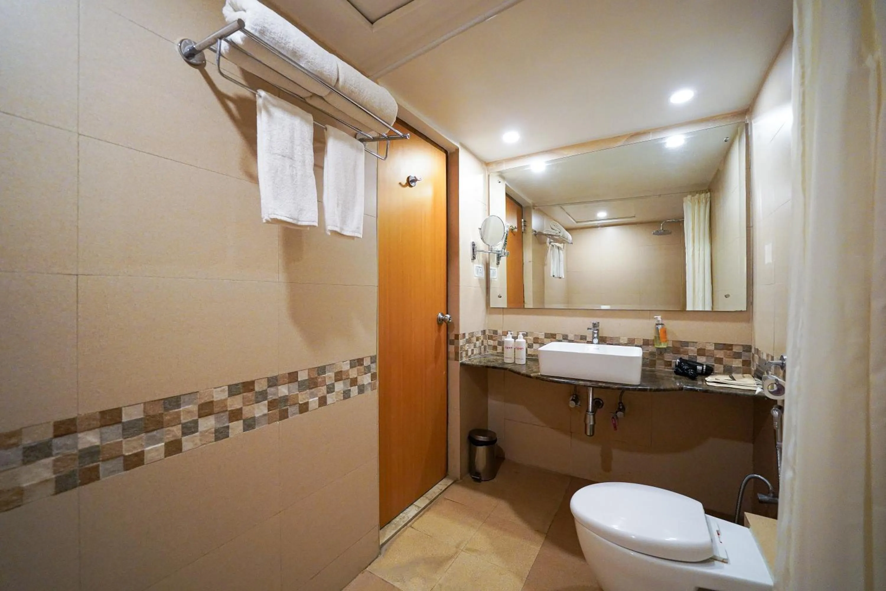 Toilet in Open Hotel by Olive - The Infantry Hotel