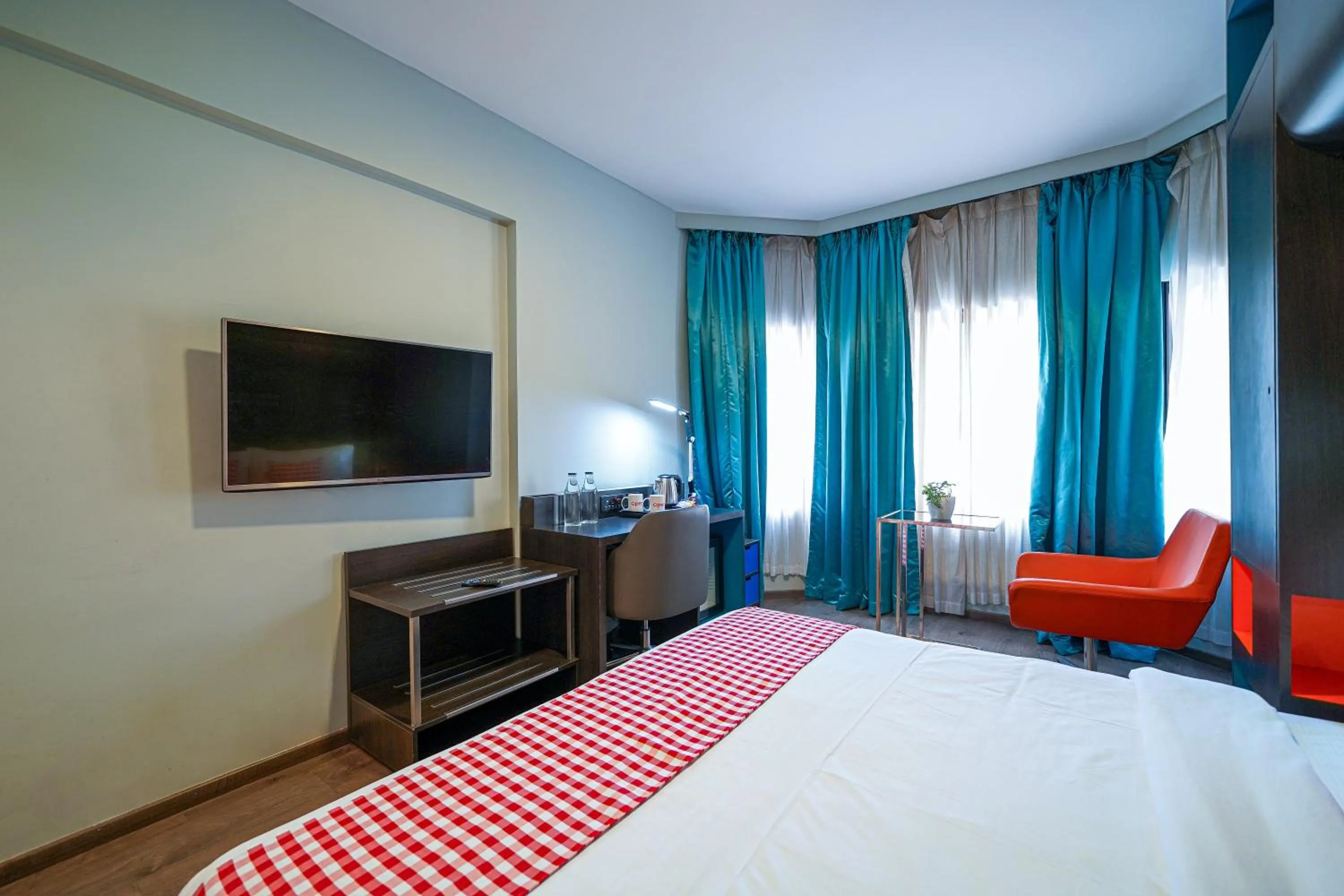 Bed in Open Hotel by Olive - The Infantry Hotel