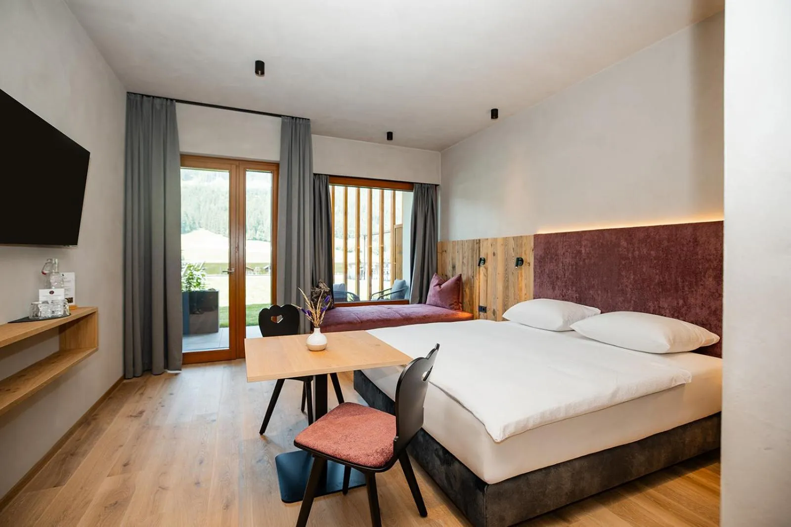 Bedroom, Bed in Hotel Dorfer