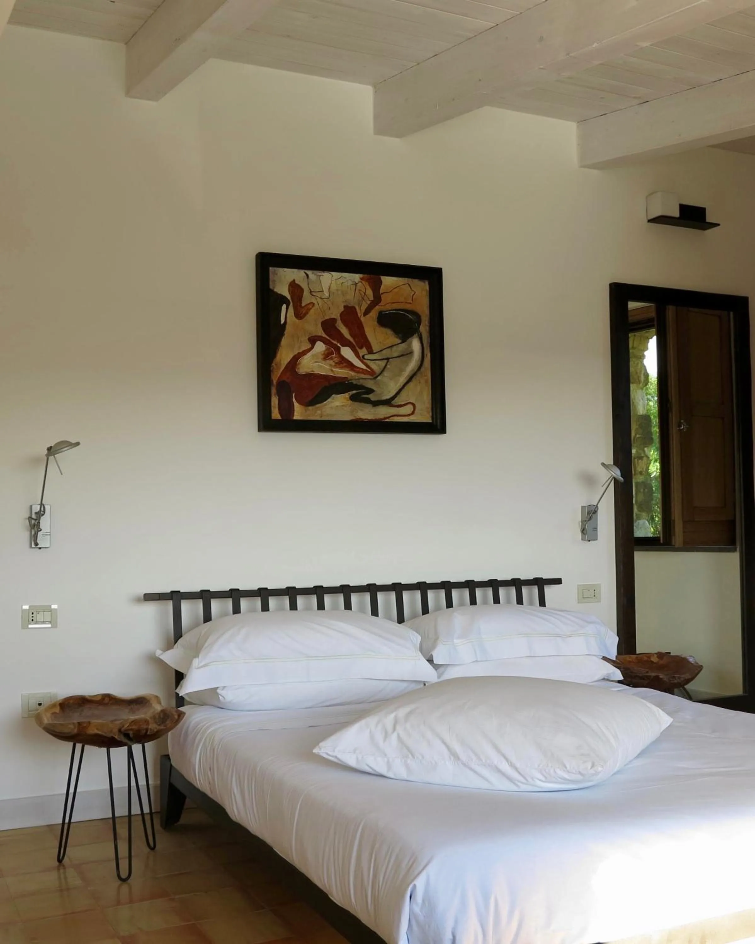 Photo of the whole room, Bed in il cannito