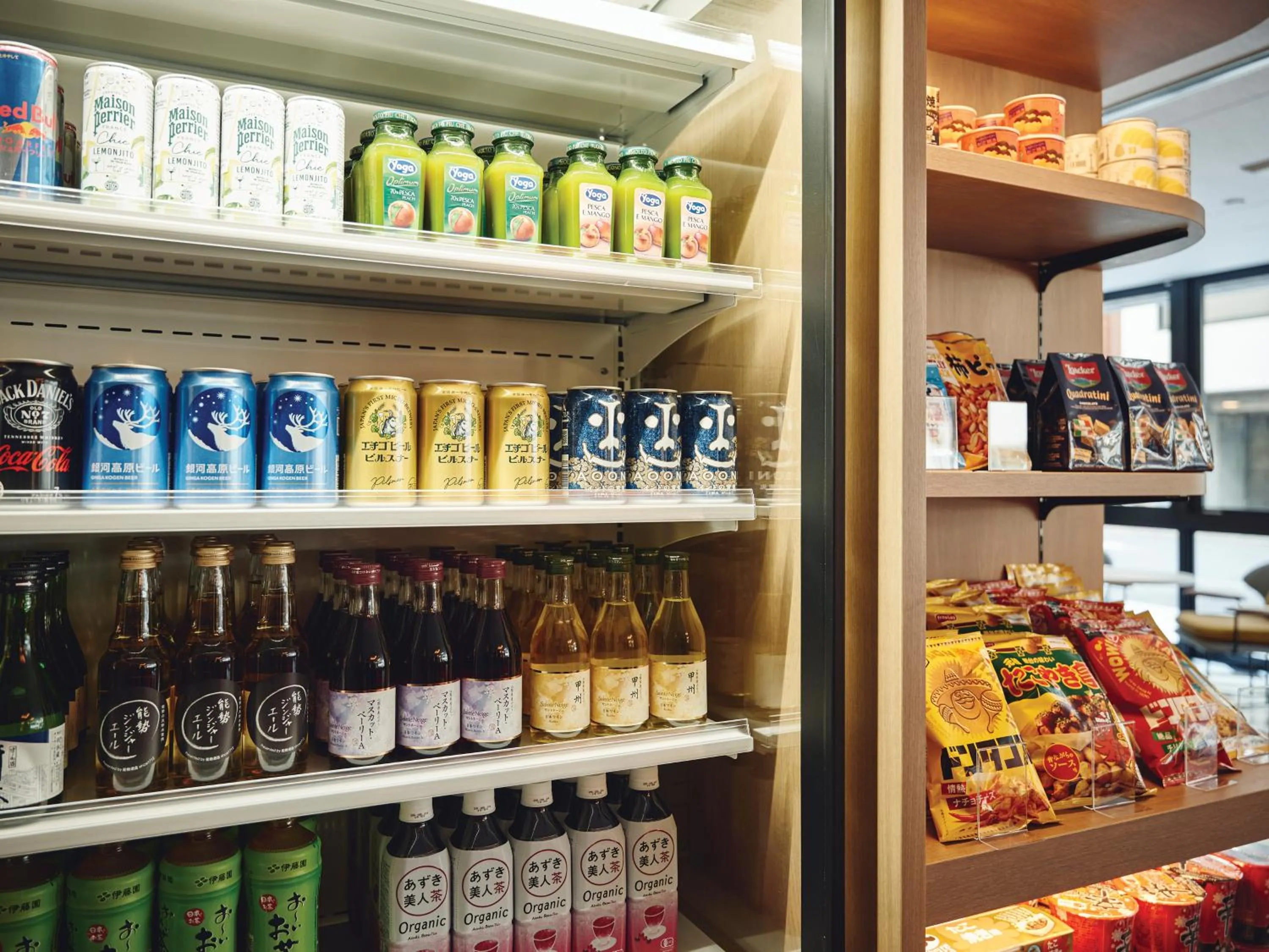 Food and drinks in Garner Hotel Osaka Honmachi Station by IHG