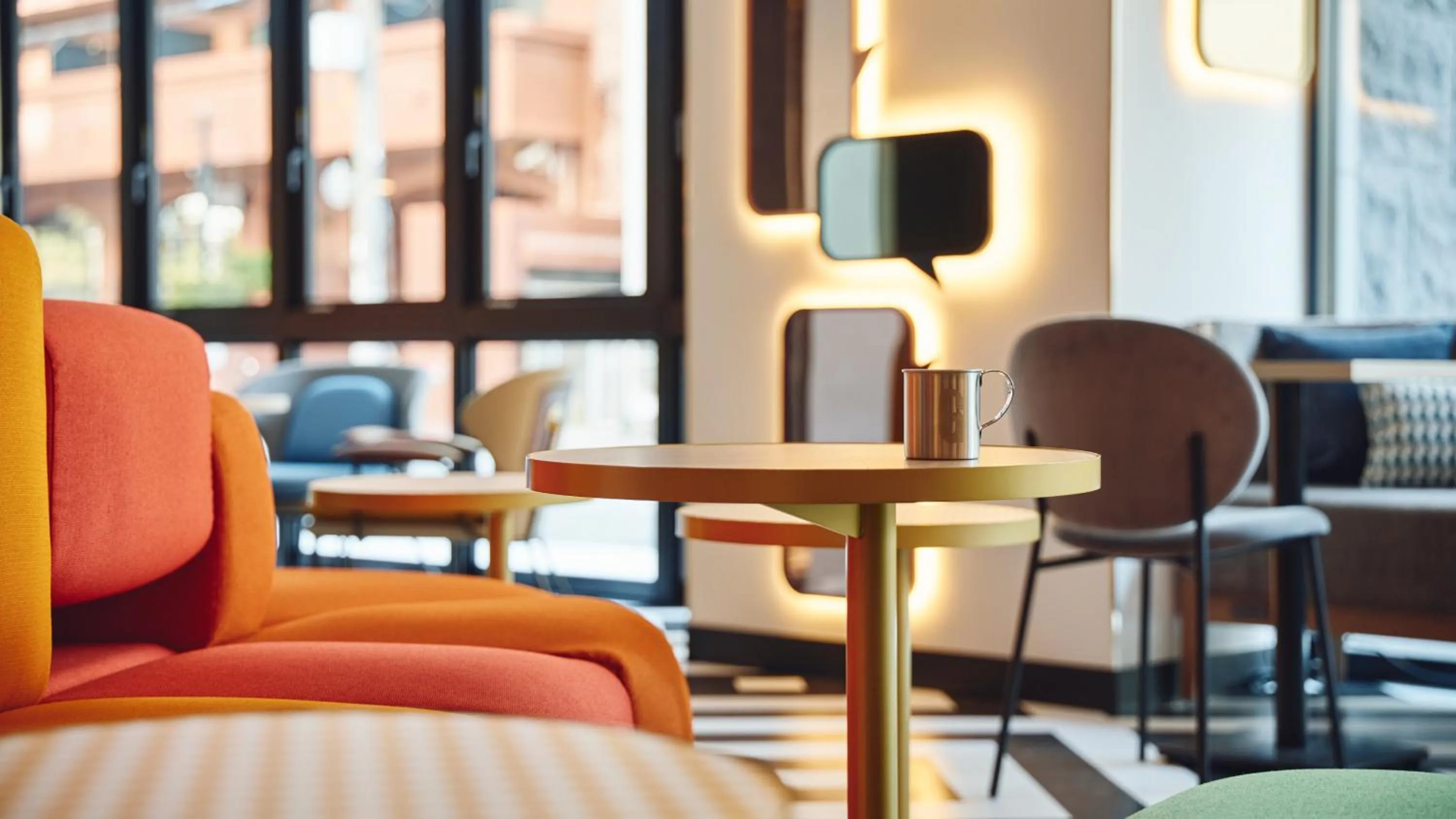 Restaurant/places to eat in Garner Hotel Osaka Honmachi Station by IHG