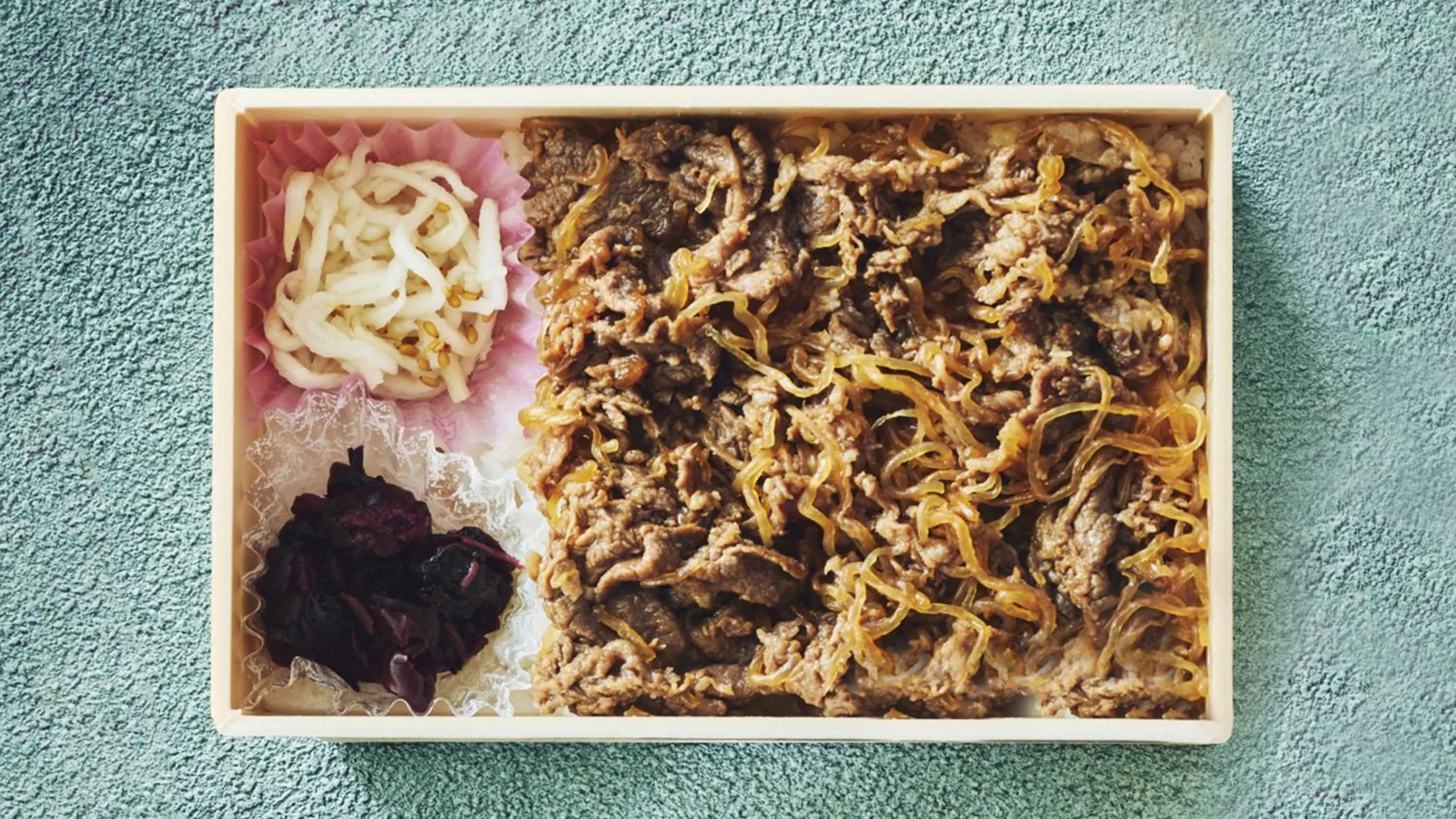 Restaurant/places to eat in Garner Hotel Osaka Honmachi Station by IHG