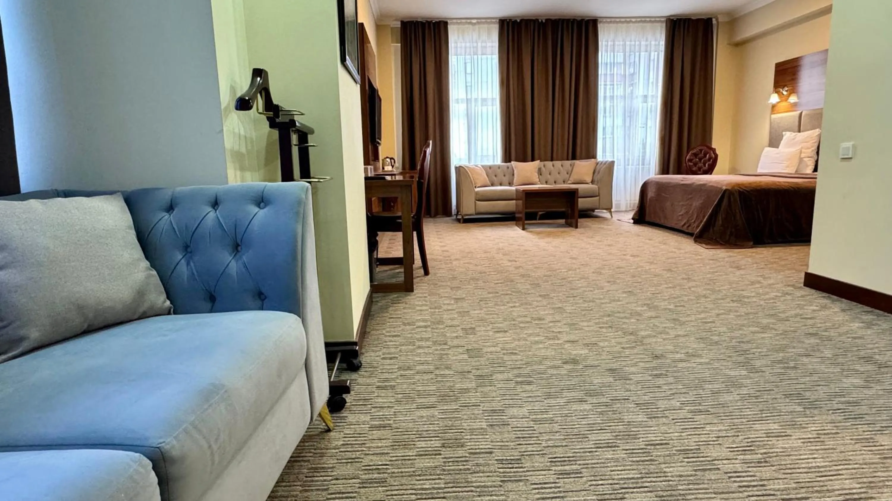 Photo of the whole room, Bed in Grand Hotel Eurasia