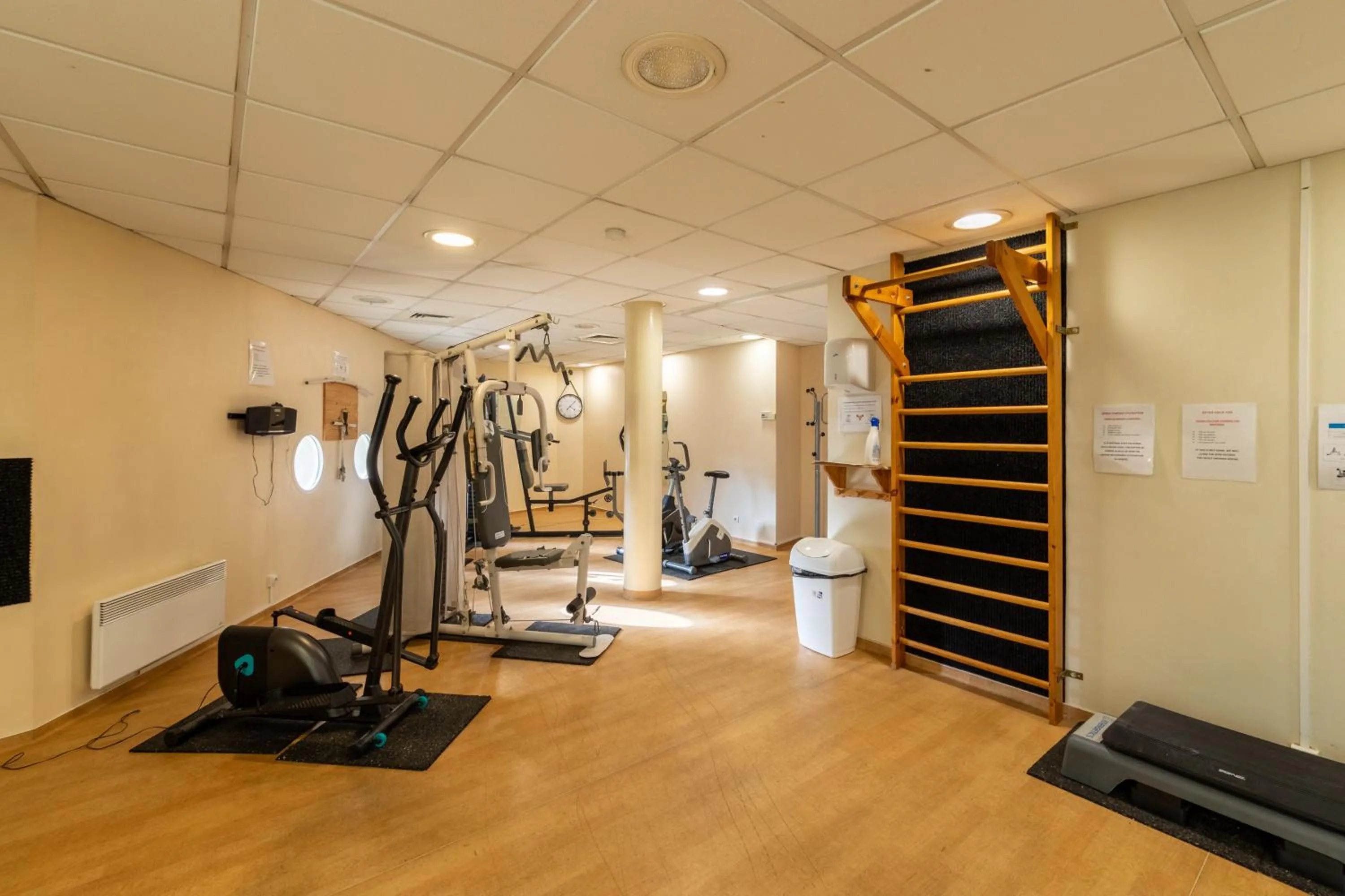 Fitness centre/facilities in Résidence Columba - Apparts meublés Agen Sud
