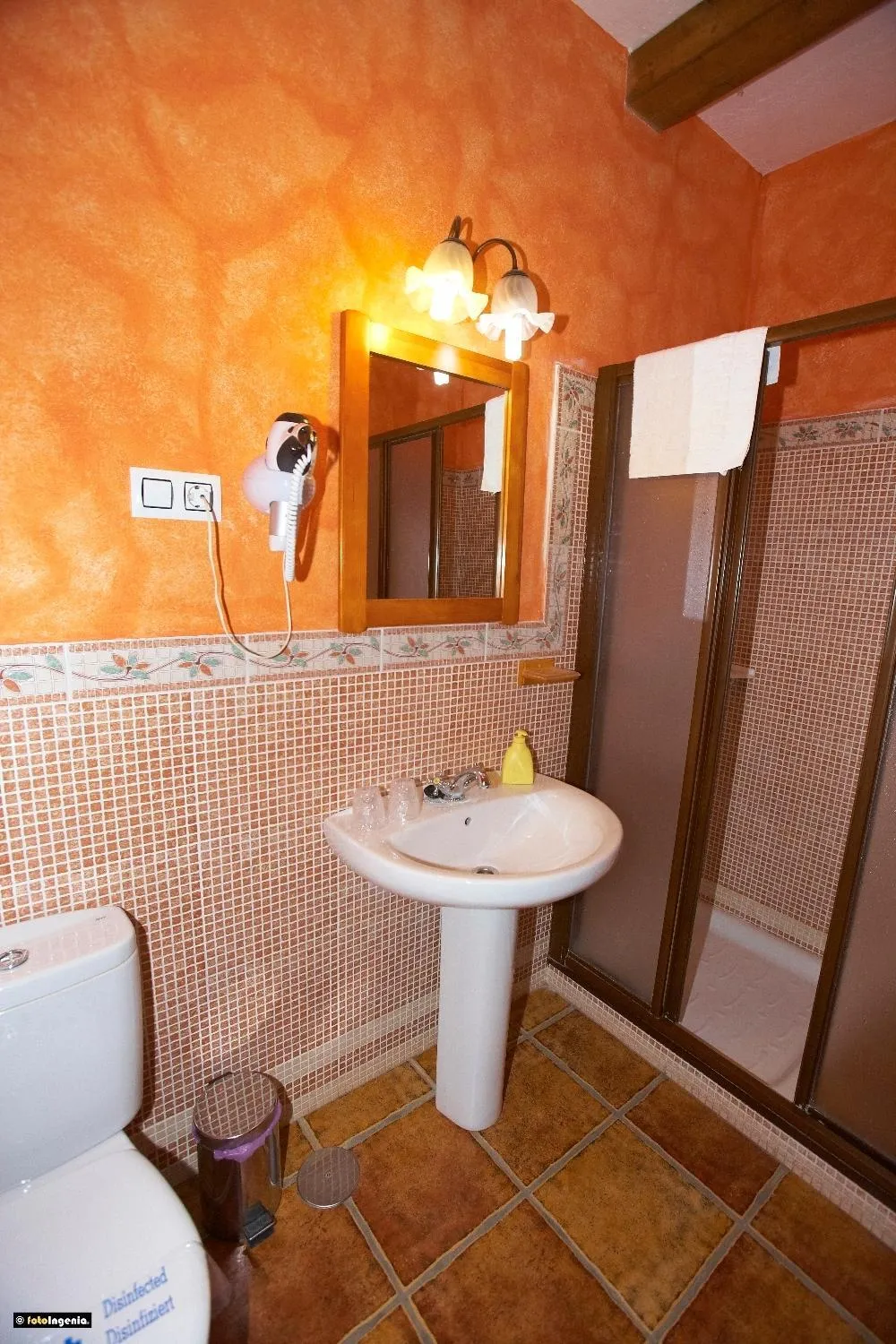 Bathroom in Hotel Enrique Calvillo