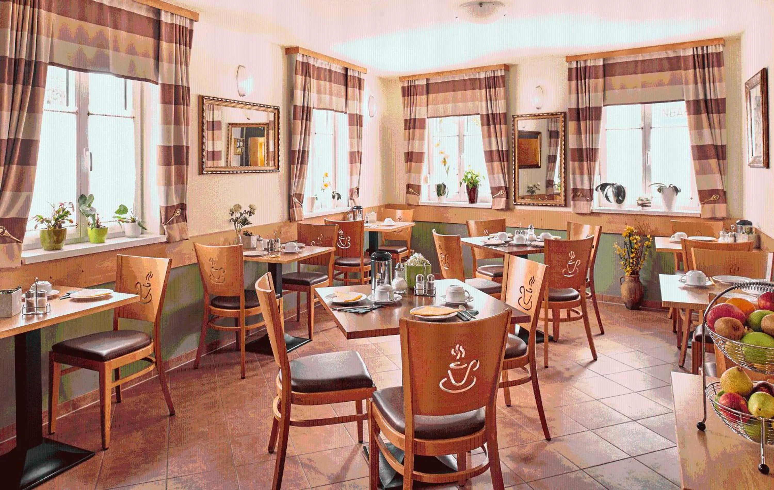 Restaurant/places to eat in Pension Kasper