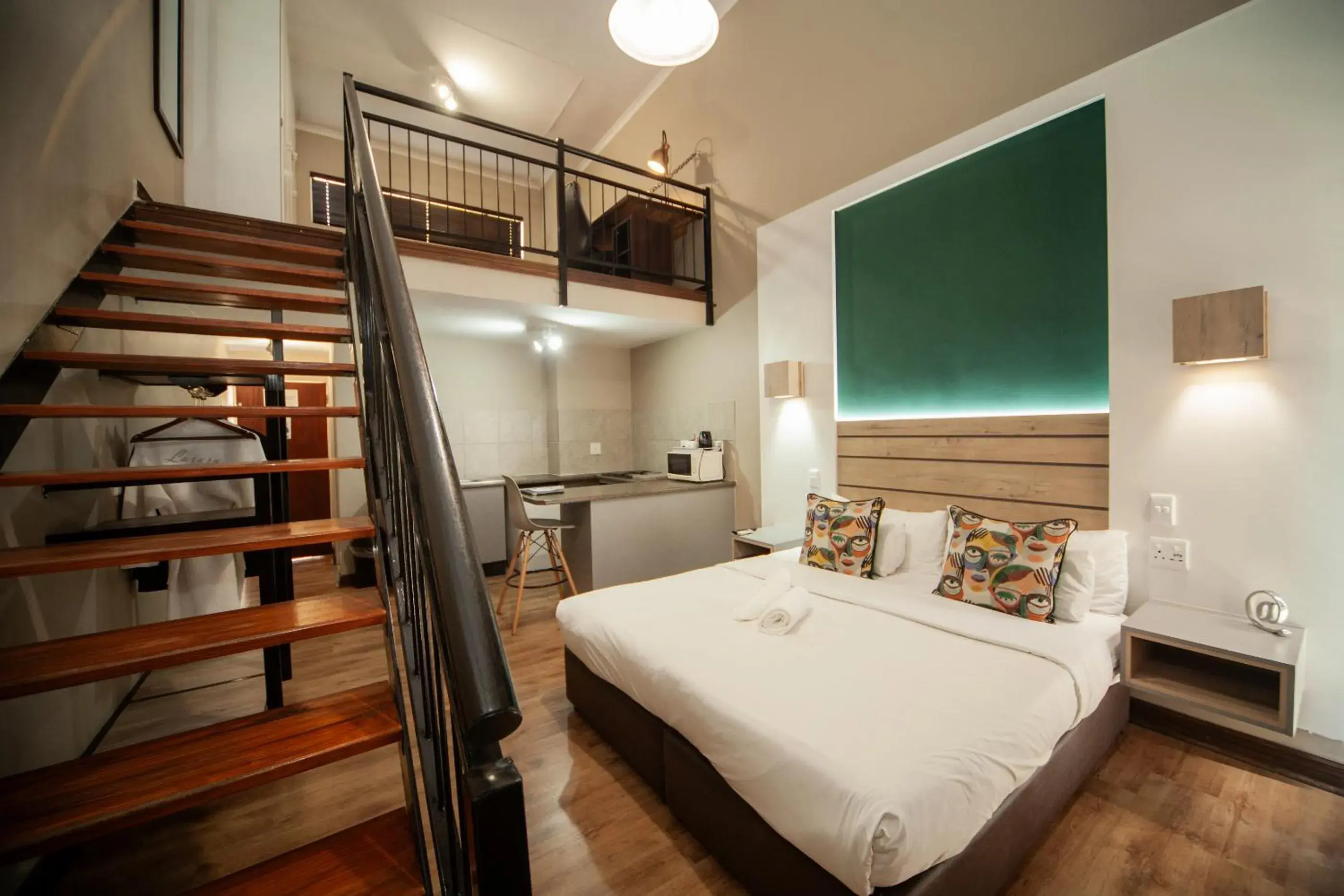 Superior Double Room - single occupancy in Hotel @ Tzaneen Superior Double Room - single occupancy in Hotel @ Tzaneen