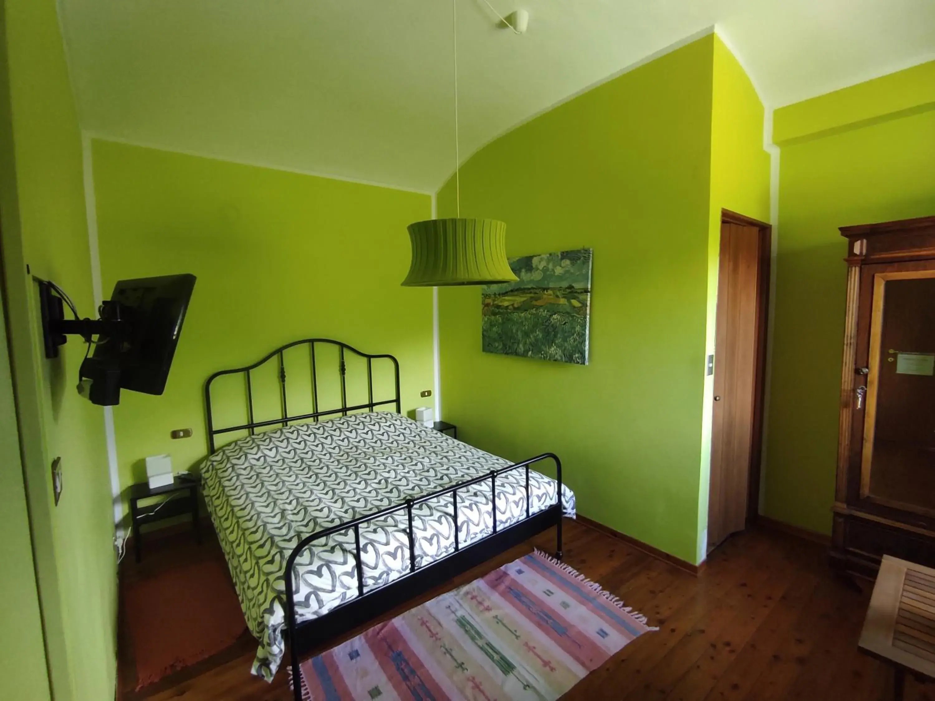 Double Room with Private Bathroom in B&B Rocciamelone Double Room with Private Bathroom in B&B Rocciamelone