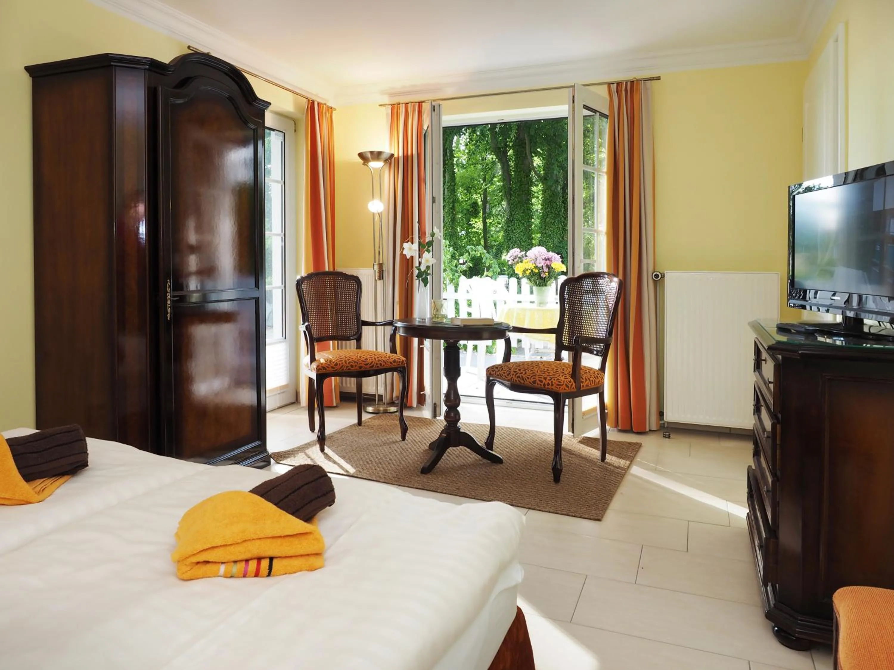 Photo of the whole room in Villa Desny