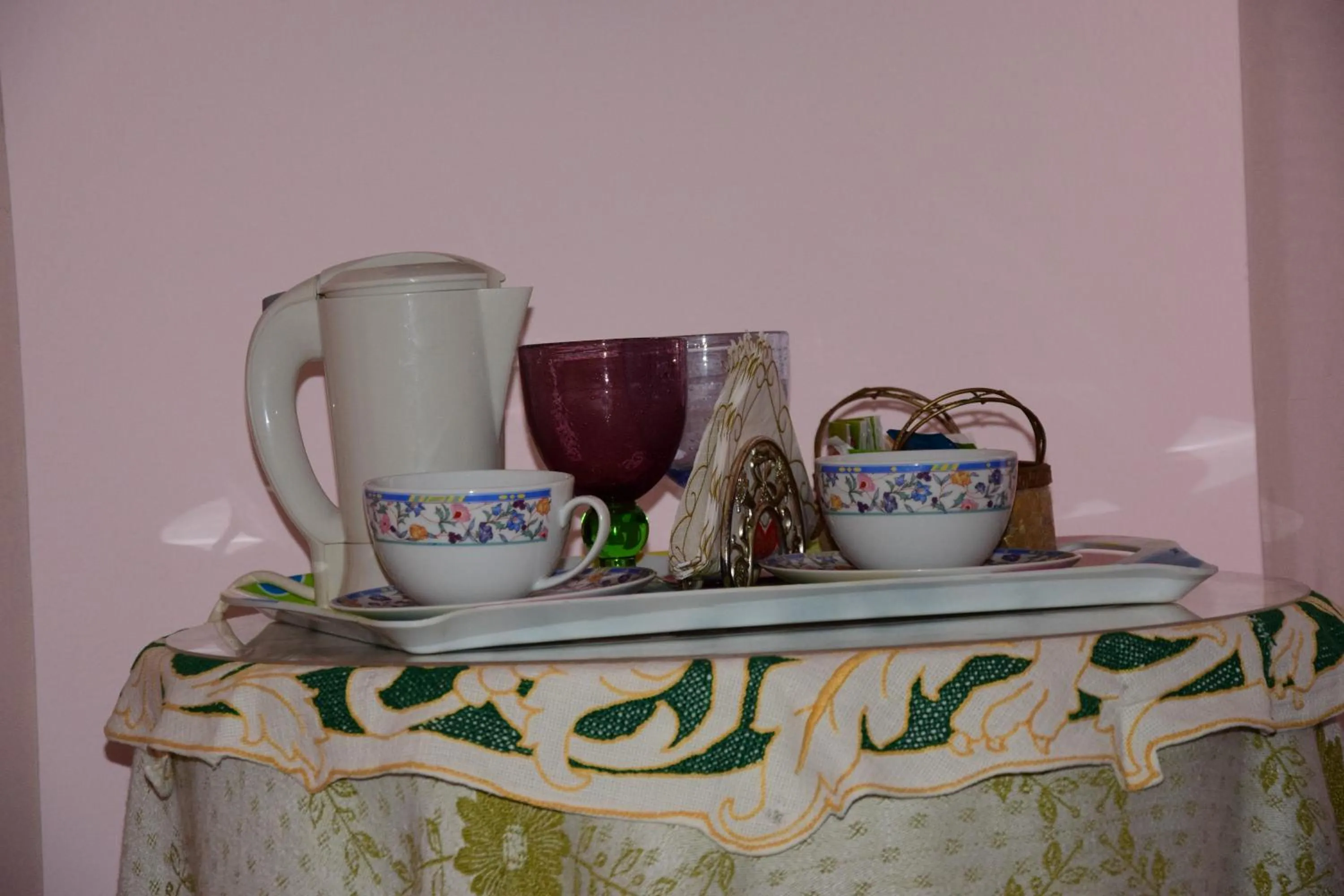Coffee/tea facilities in B&B Il Glicine Fiorito