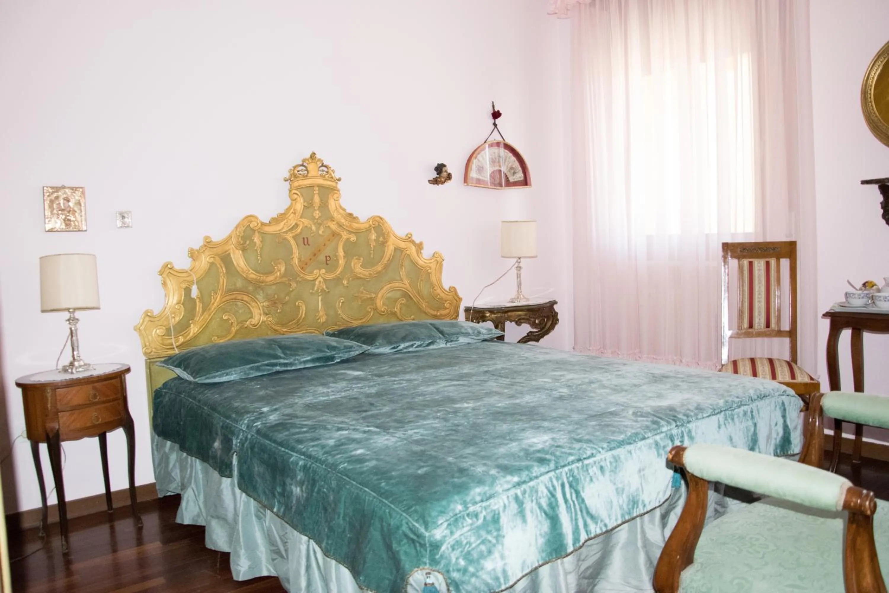 Bed in B&B Il Glicine Fiorito