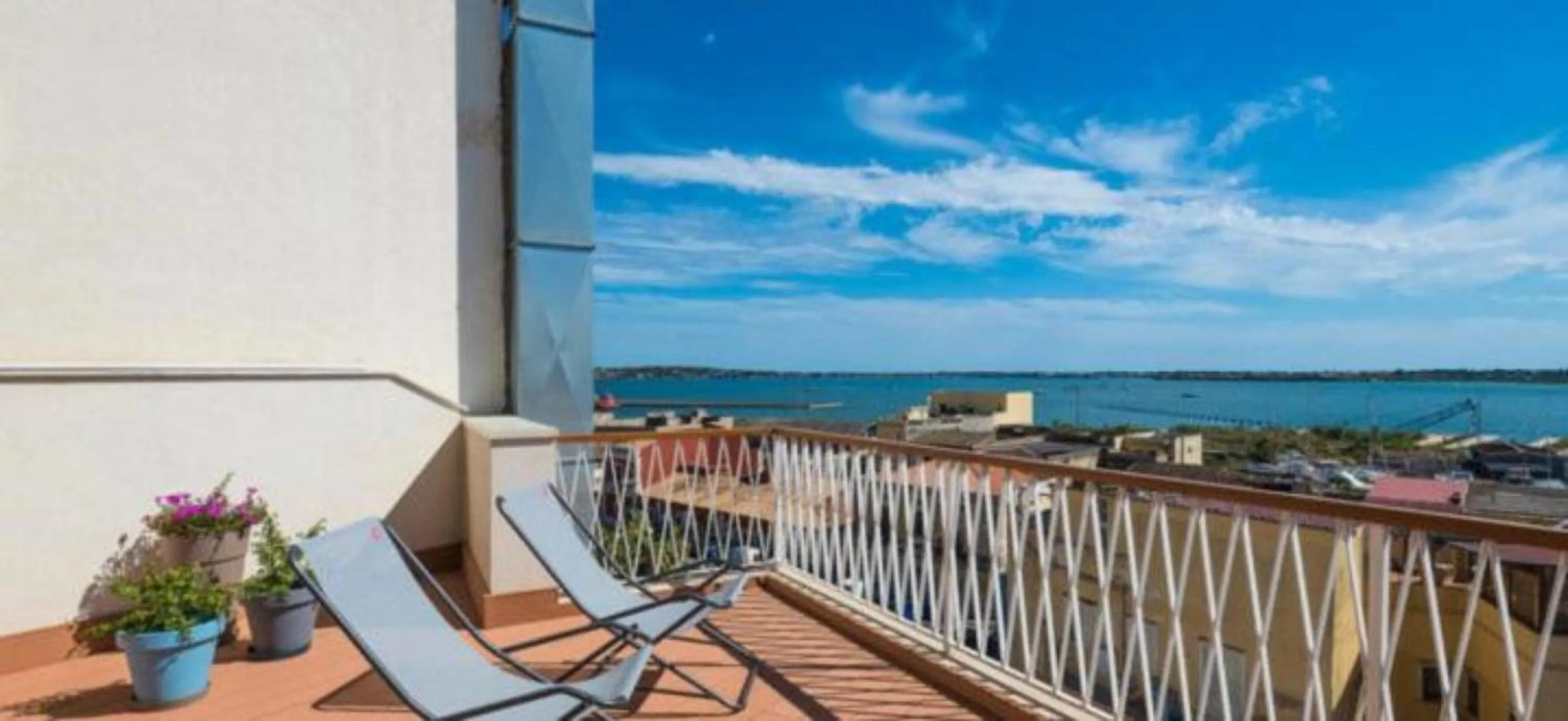 View (from property/room) in Archinuè