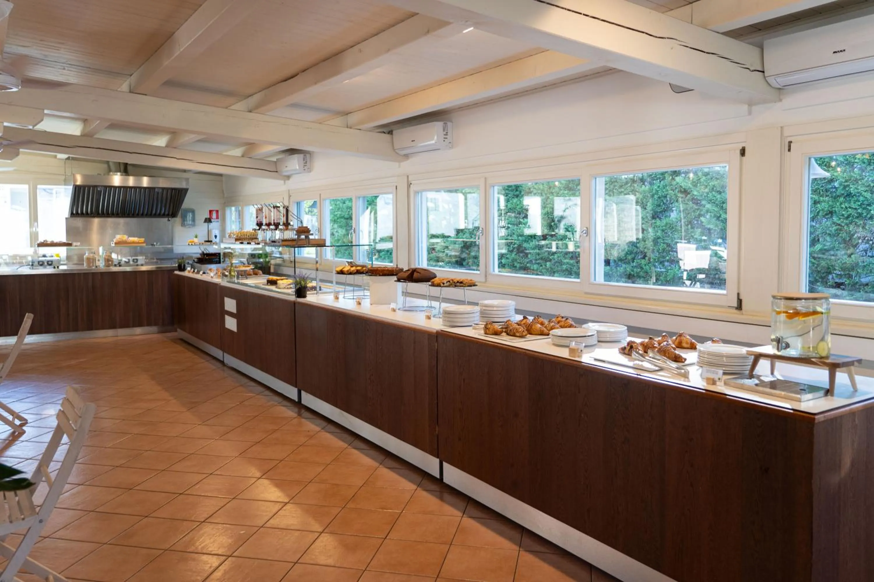 Breakfast in Club del Sole Adriano Family Camping Village