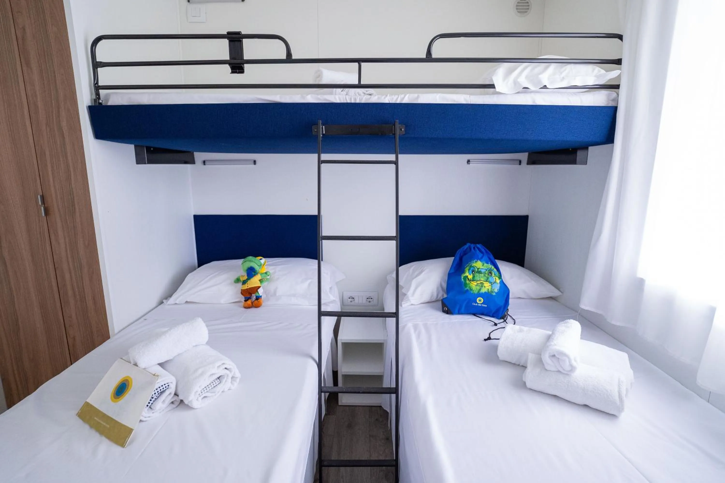 Bedroom, Bed in Club del Sole Adriano Family Camping Village