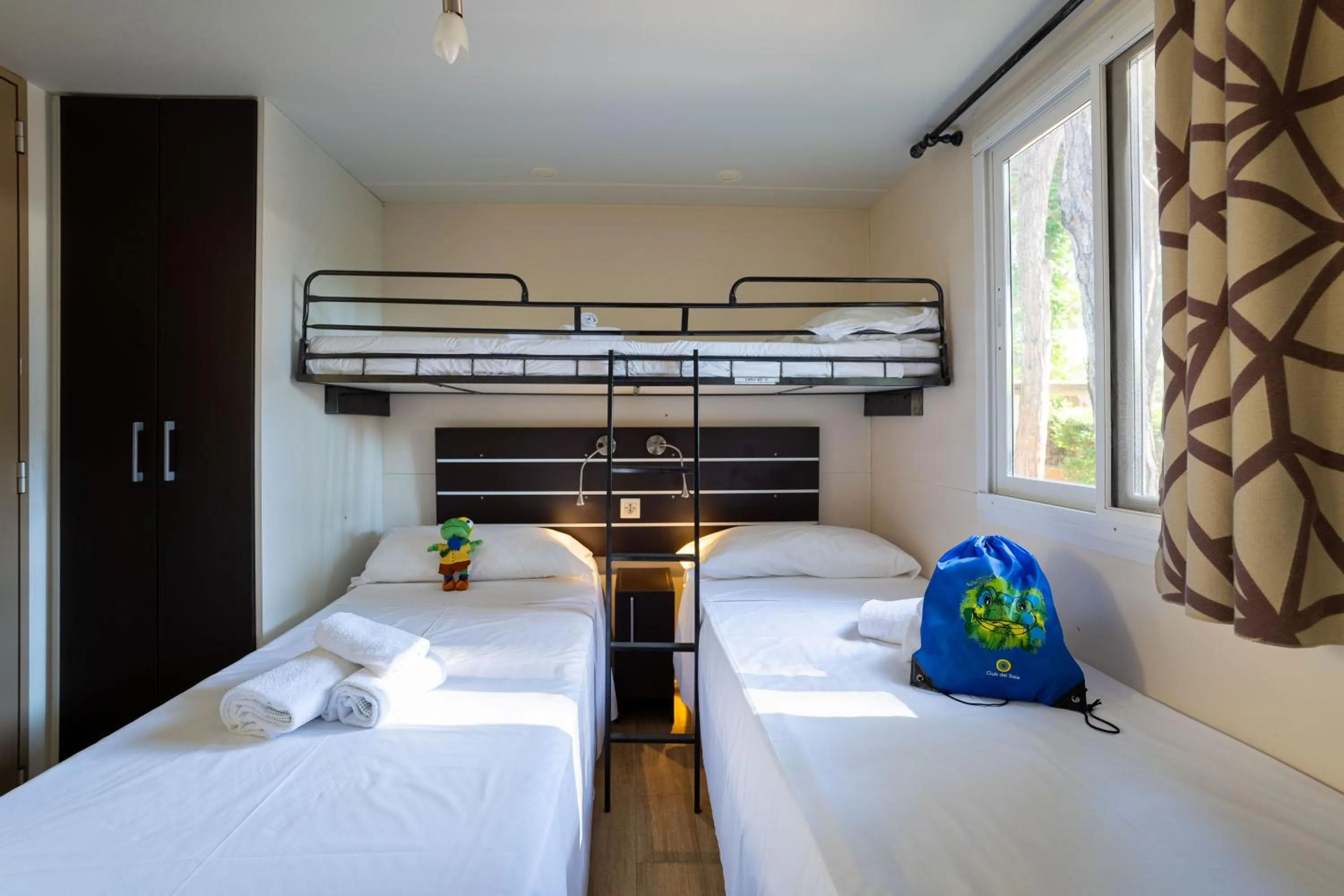 Bedroom, Bed in Club del Sole Adriano Family Camping Village