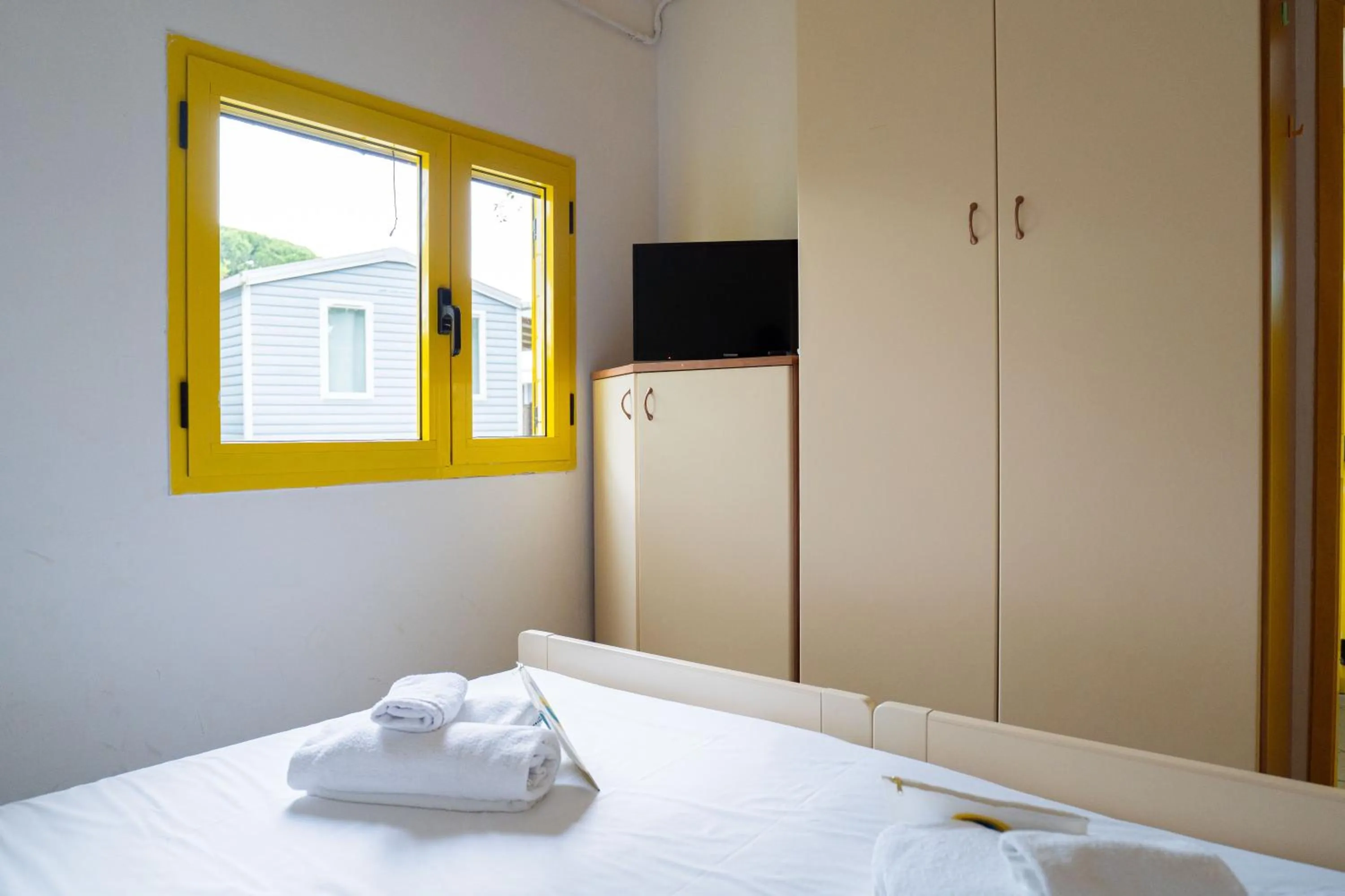 Bedroom, Bed in Club del Sole Adriano Family Camping Village