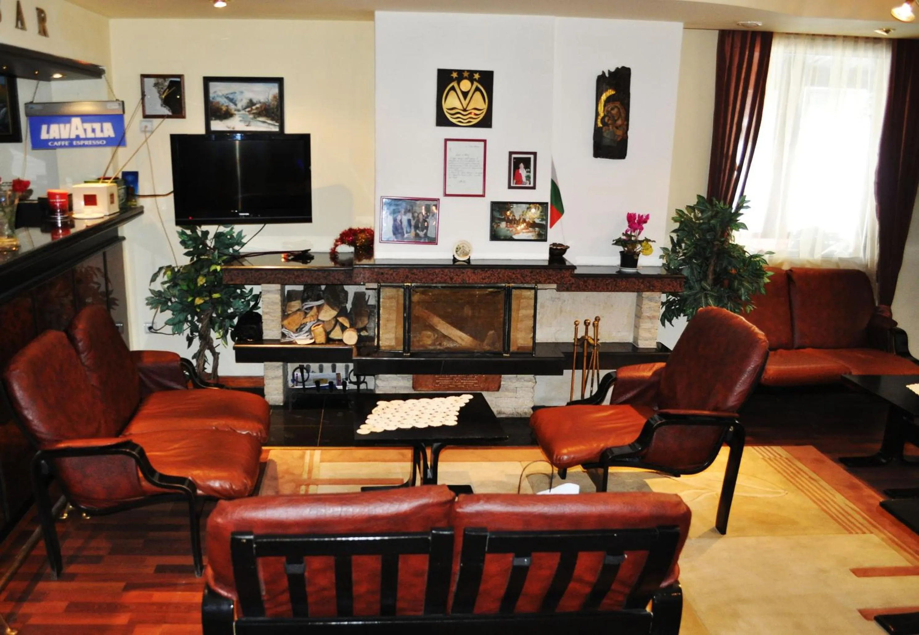 Lobby or reception in Victoria Hotel Borovets - Free Parking