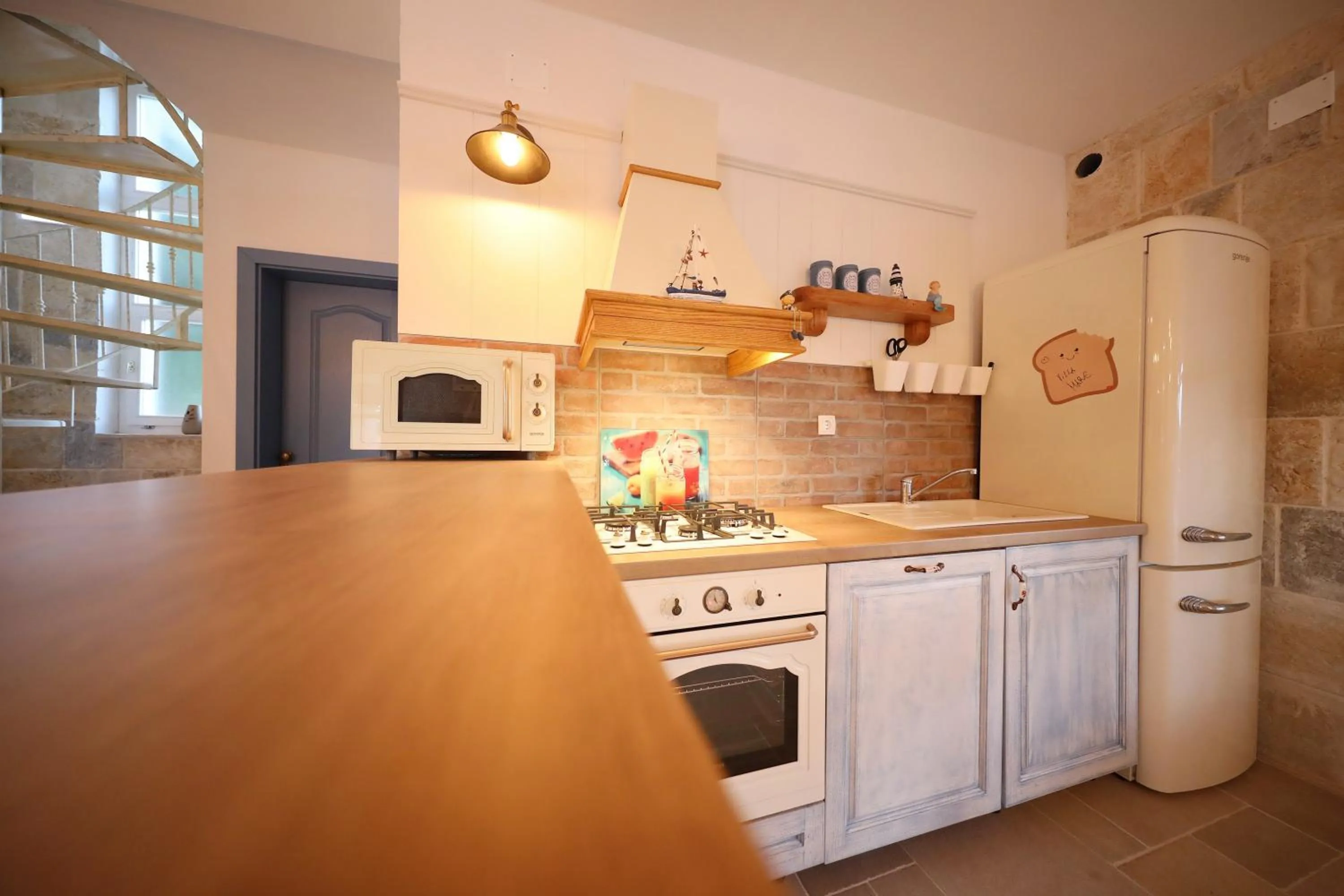 Kitchen or kitchenette in Villa Mare