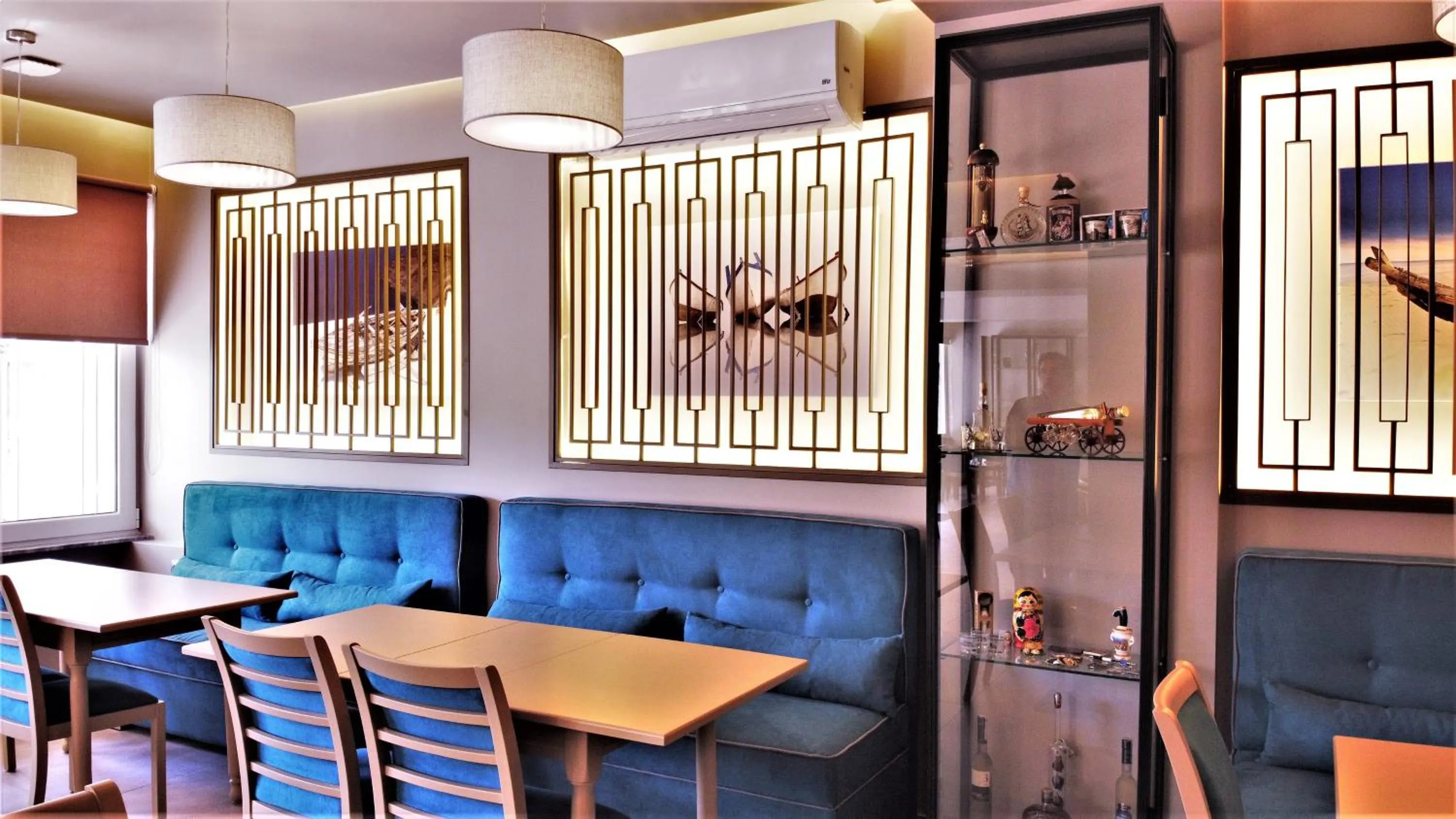 Restaurant/places to eat in Gold Stern