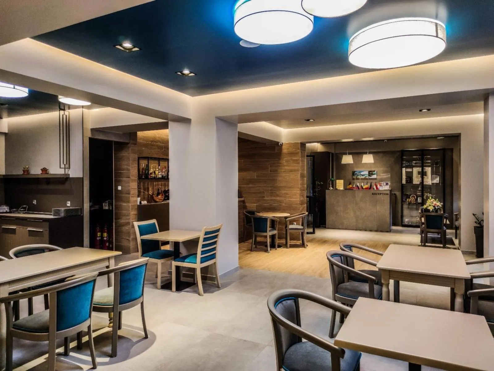 Restaurant/places to eat in Gold Stern