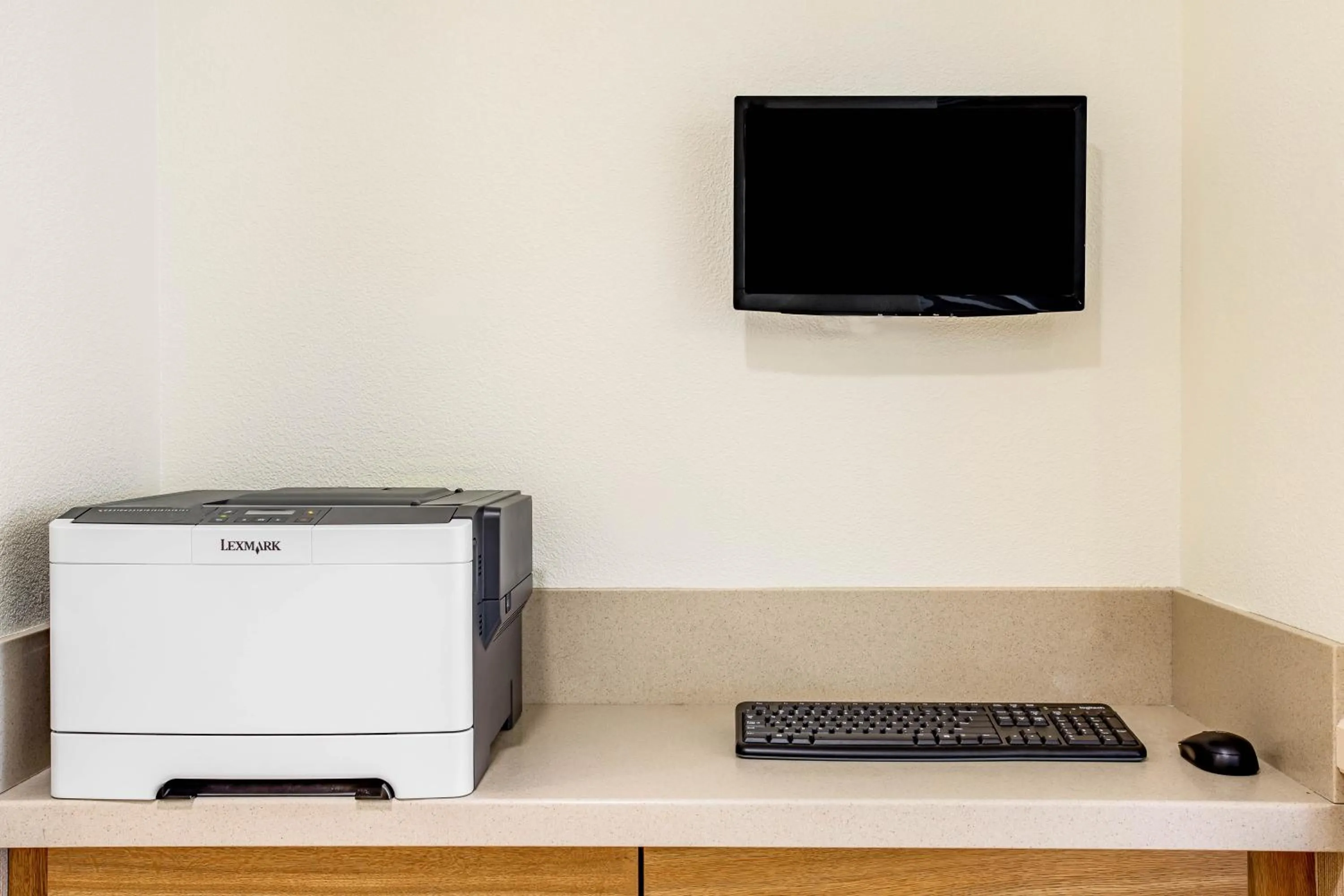 Business facilities in La Quinta by Wyndham Danbury