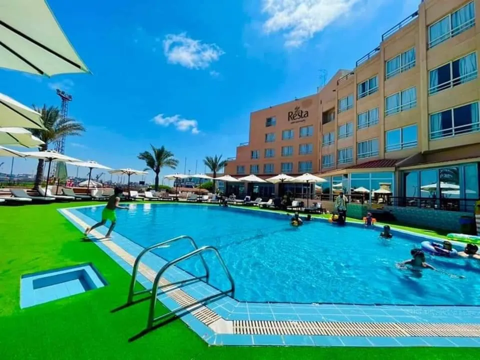 Swimming pool in Resta Port Said Hotel