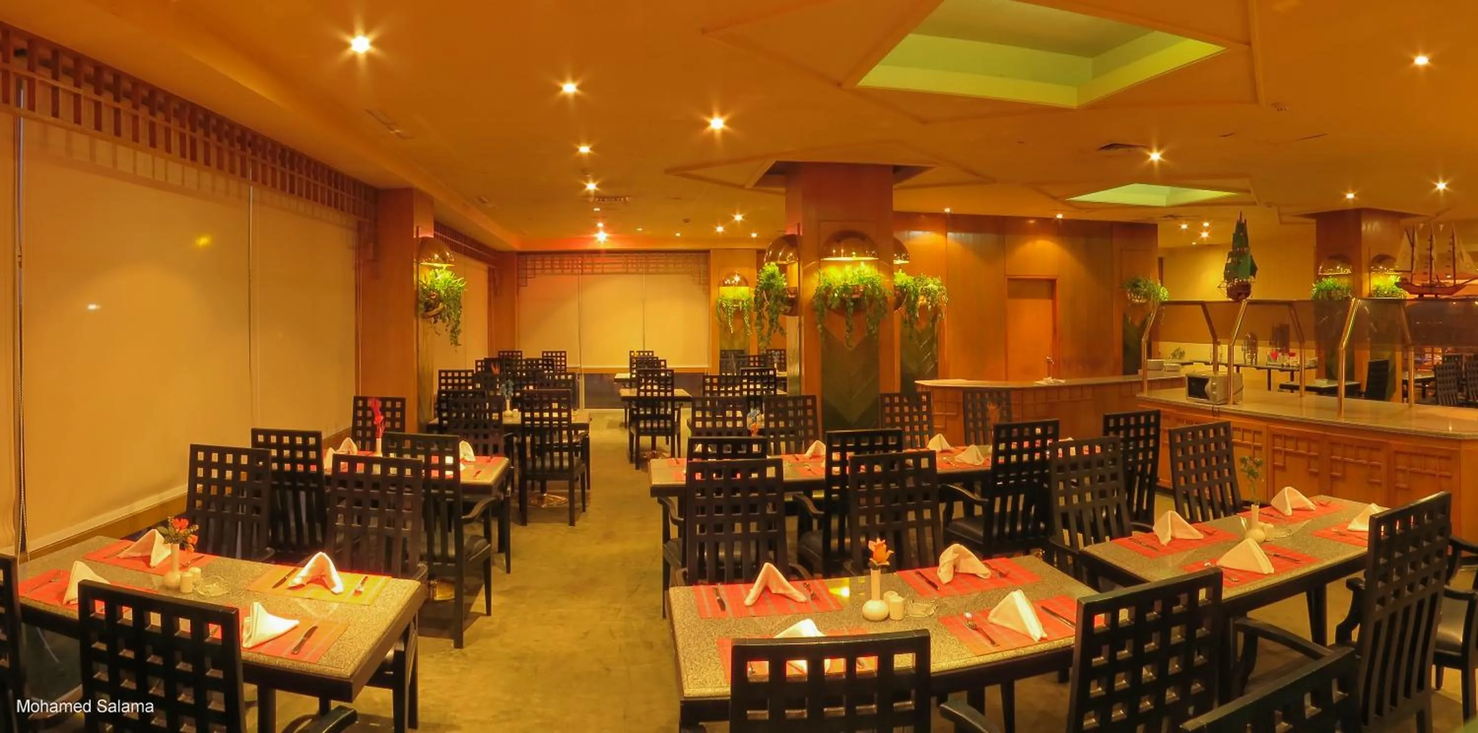 Restaurant/places to eat in Resta Port Said Hotel