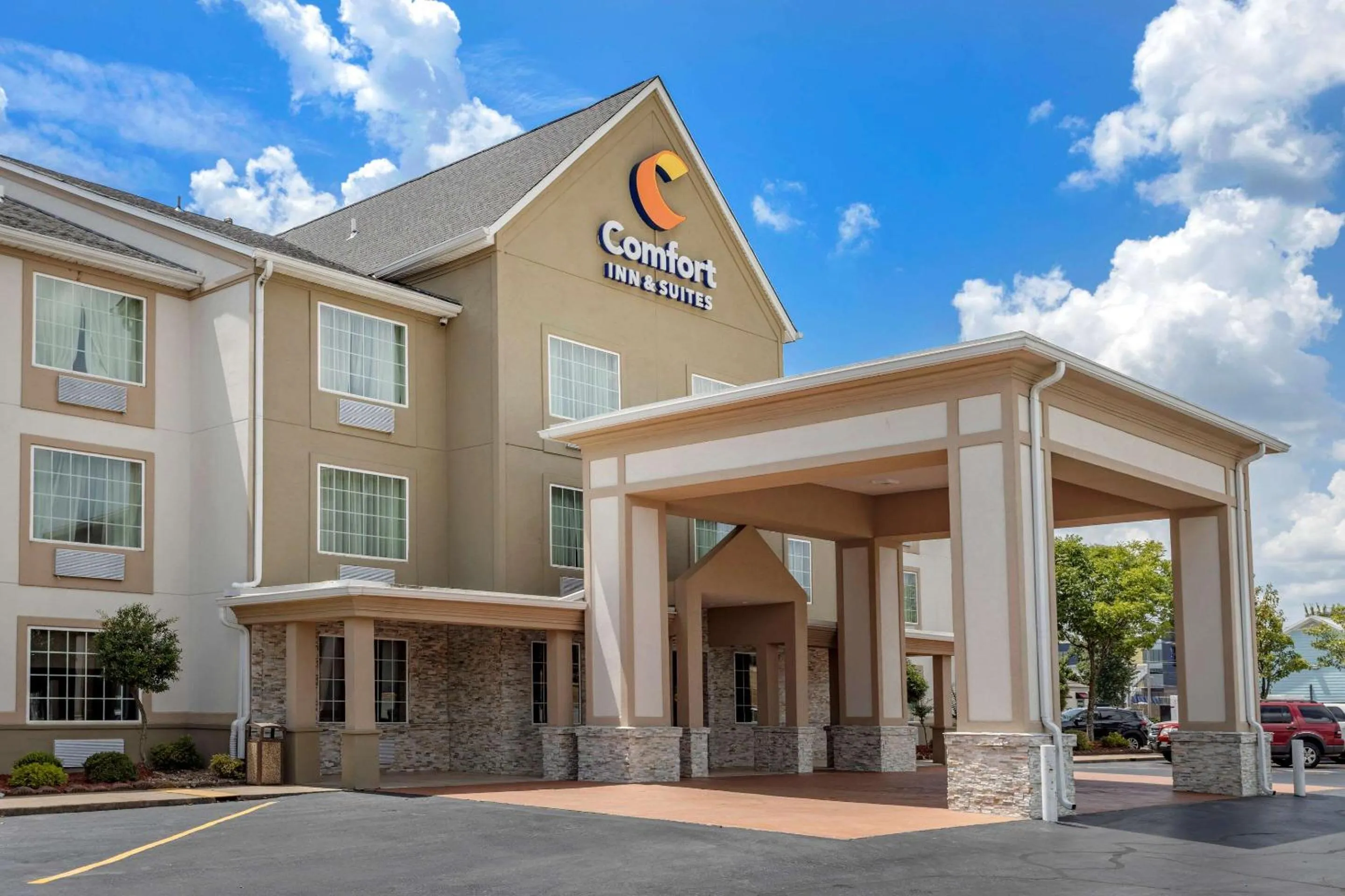 Property building in Comfort Inn & Suites North Little Rock JFK Blvd