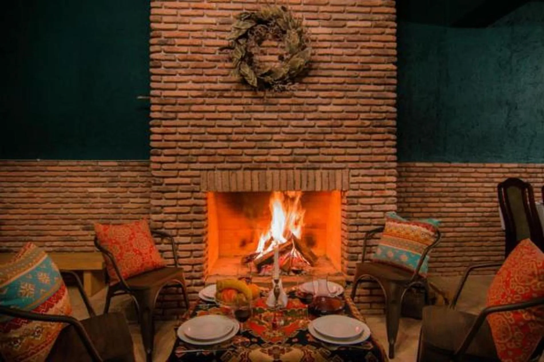 flat iron in Hotel Tela & Mareli Winery