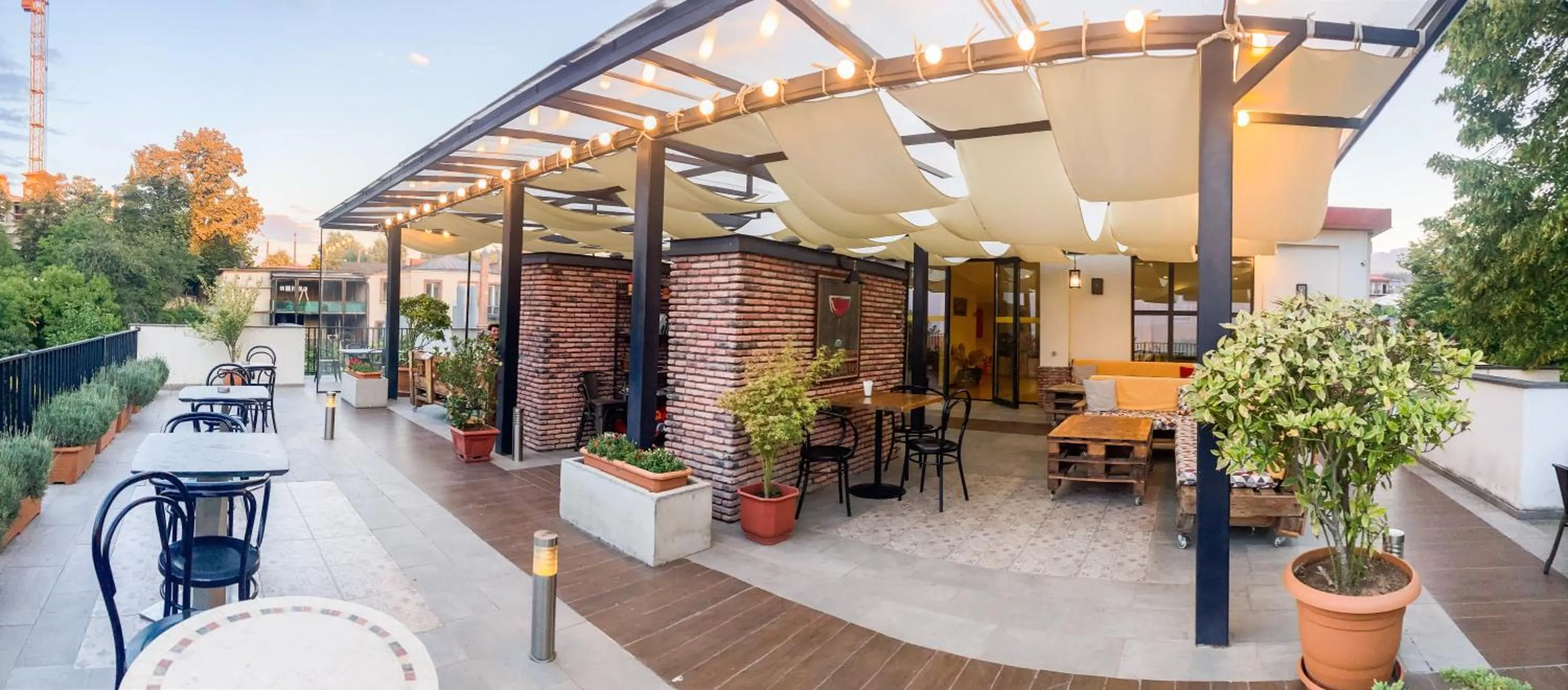 Restaurant/places to eat in Hotel Tela & Mareli Winery