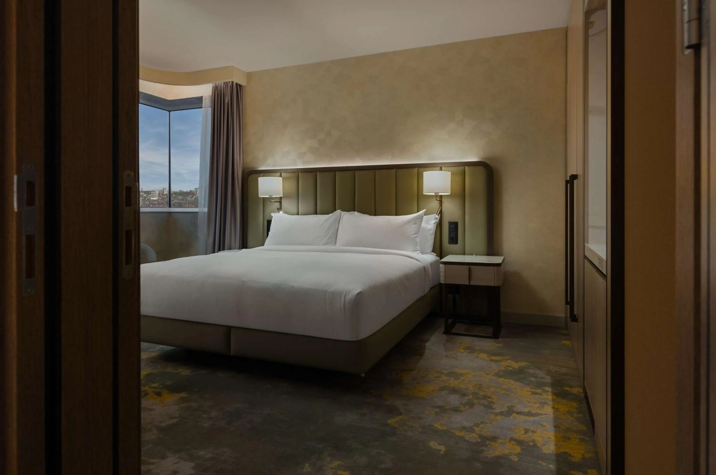 View (from property/room), Bed in Hilton Sofia