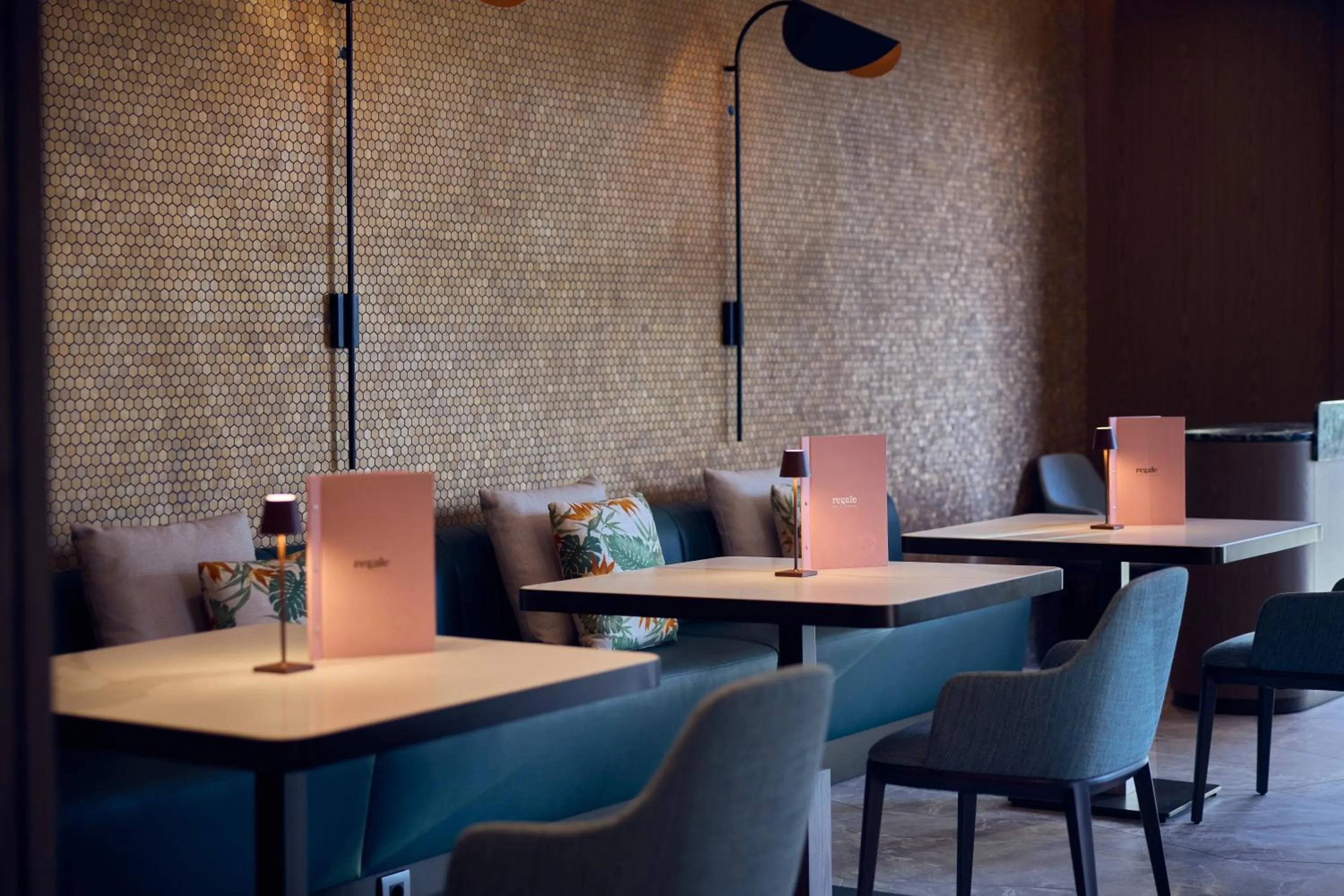 Lounge or bar in Hilton Sofia