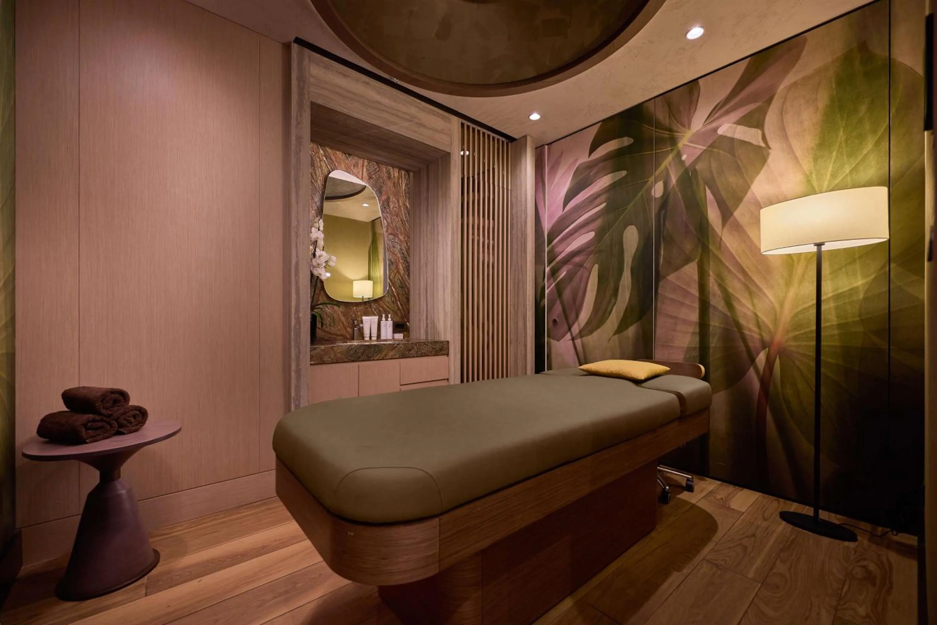 Massage, Bed in Hilton Sofia