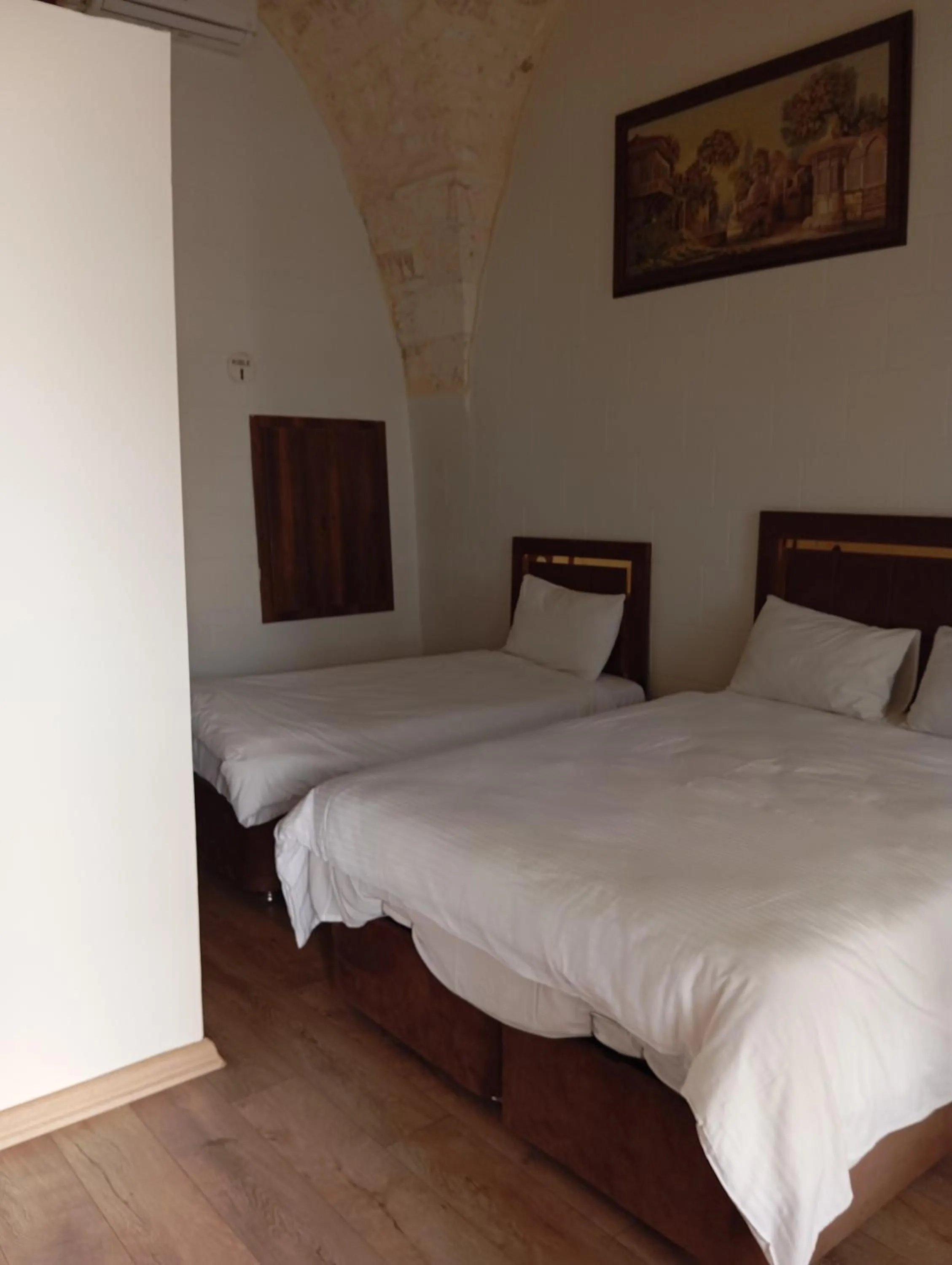 Bed in Aslan Guest House