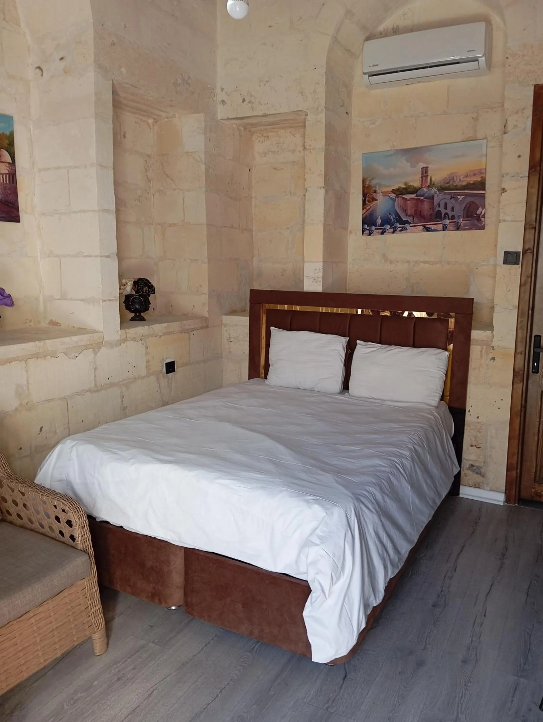 Bed in Aslan Guest House