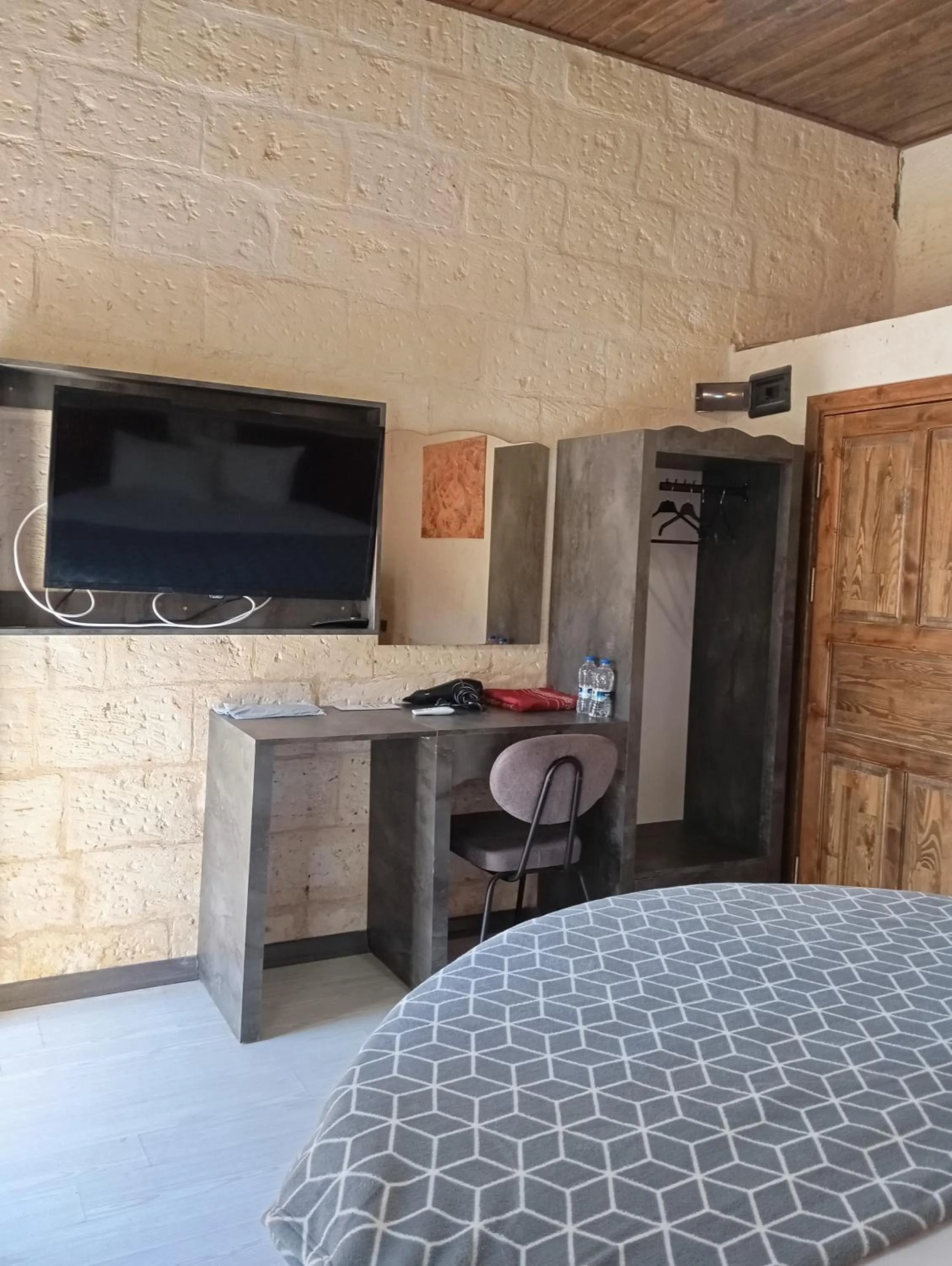 TV and multimedia in Aslan Guest House