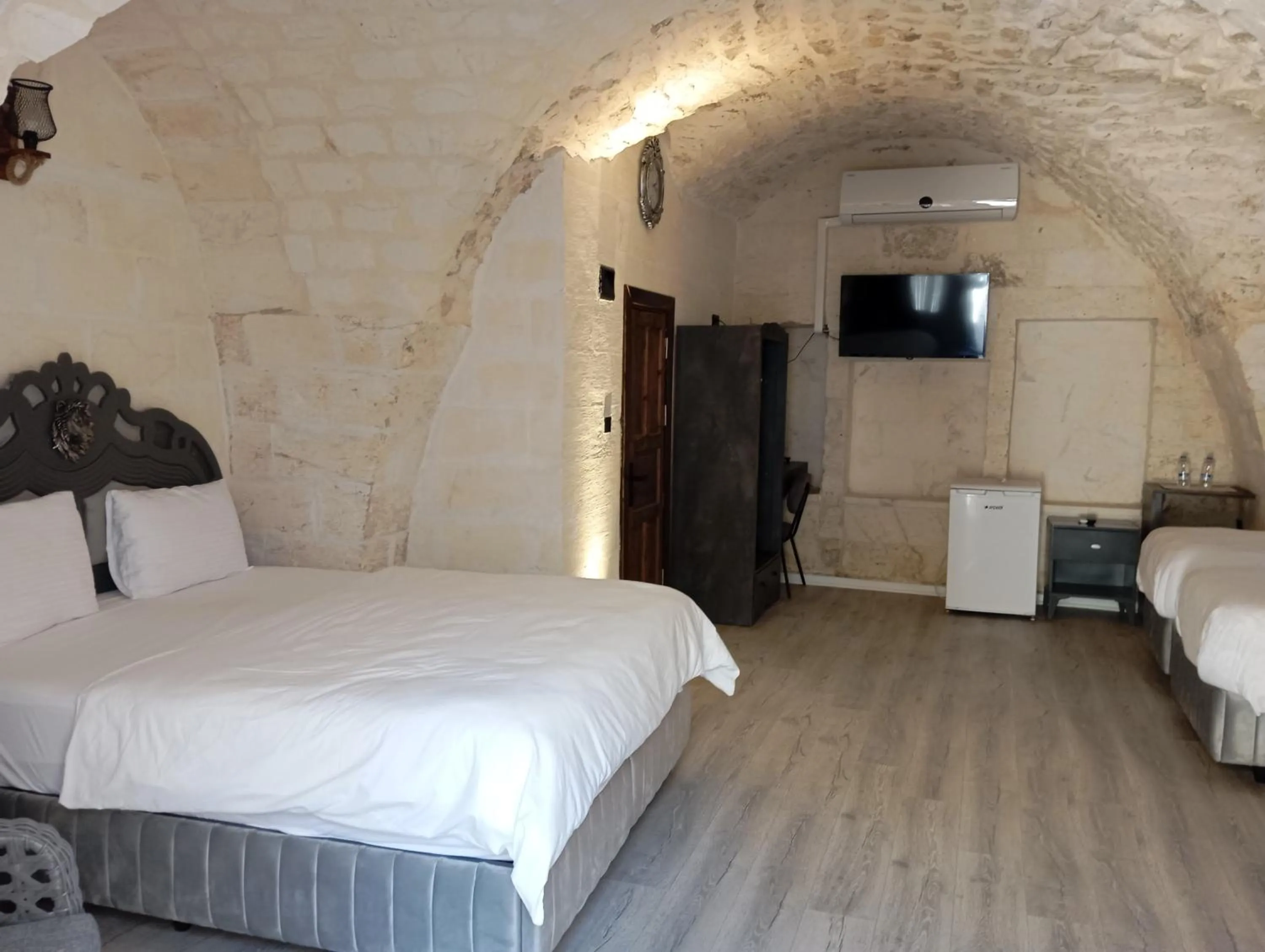 Bed in Aslan Guest House